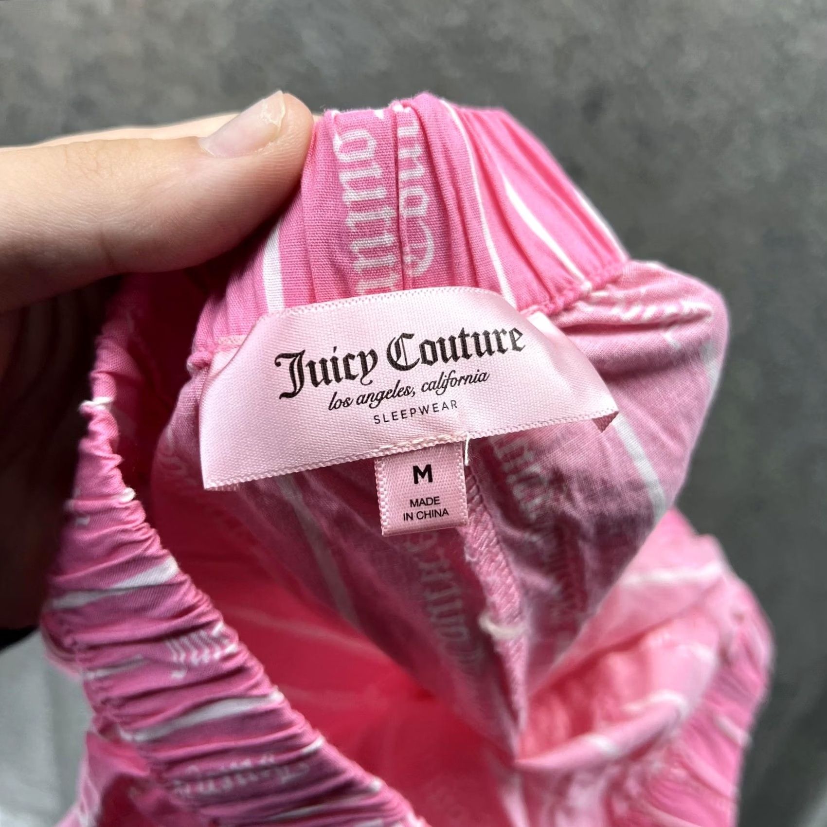 Juicy Couture Juicy Couture Sleep Shorts Womens Medium Pink Striped Logo Print Lounge Size 32" / US 10 / IT 46 - 7 Thumbnail