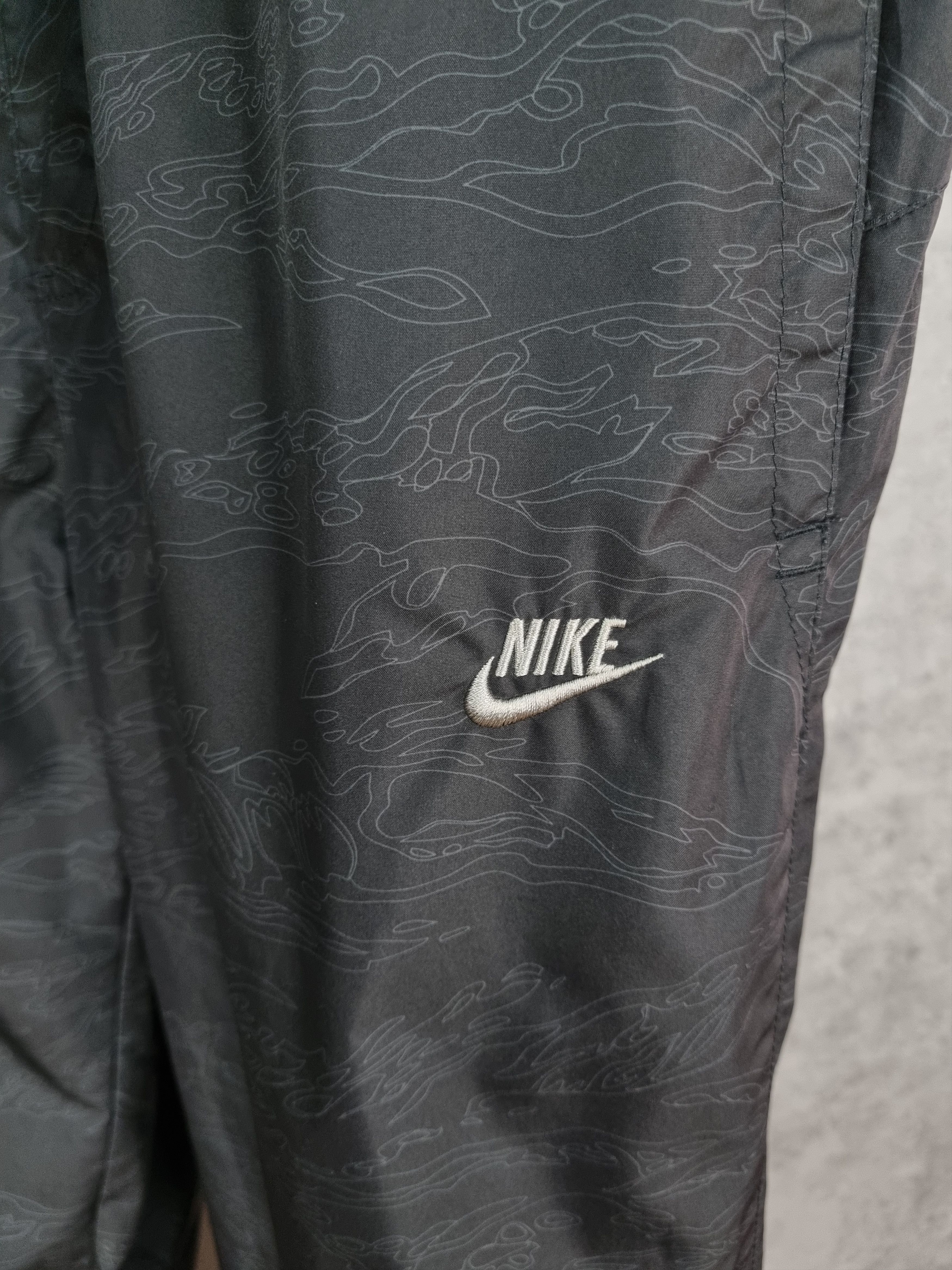 Nike × Vintage 90s Nike Abstract Lines Design Nylon Sport Pant Size US 31 - 4 Thumbnail