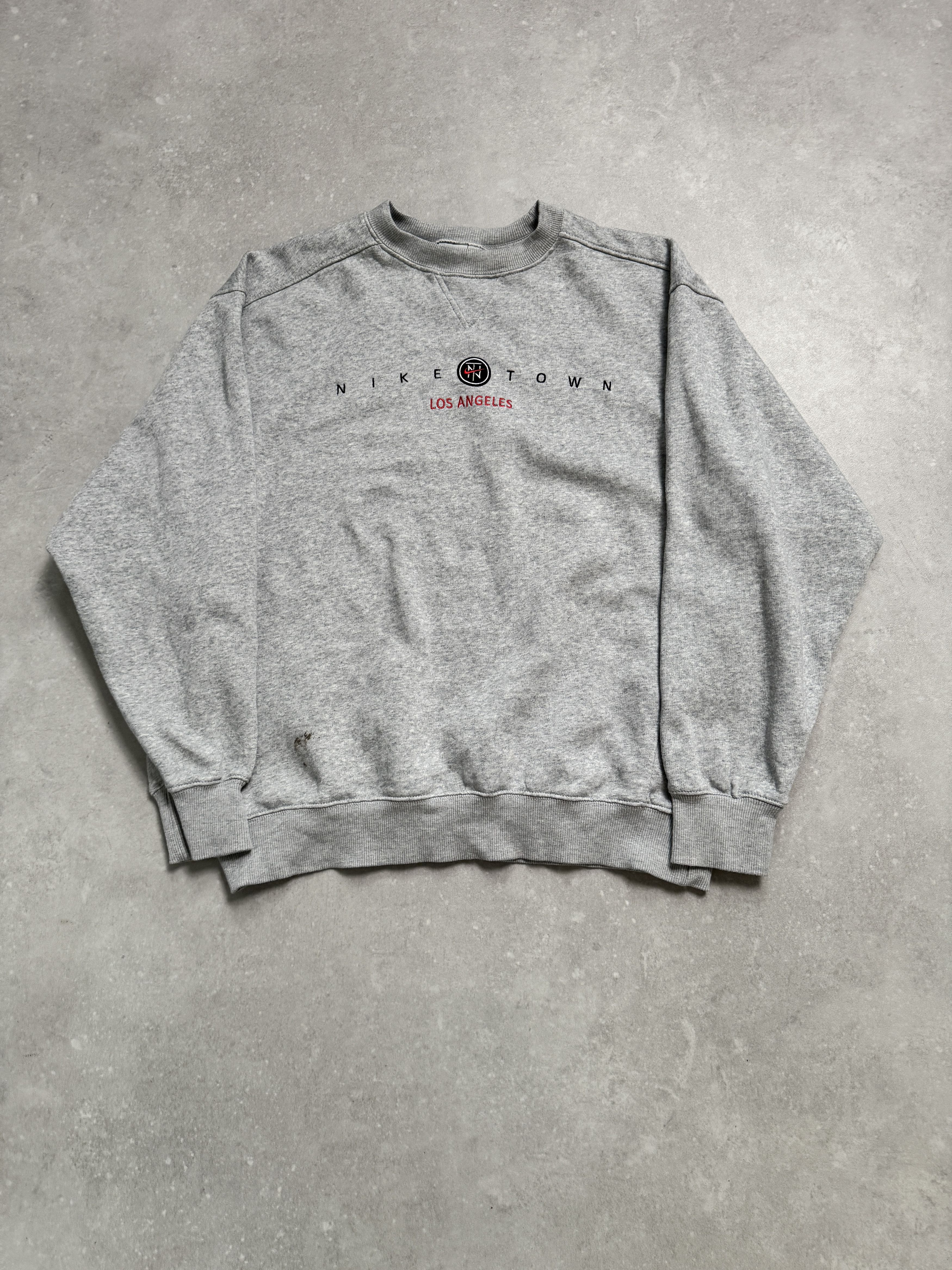 Nike Nike Sweater M Vintage streetwear y2k Size US M / EU 48-50 / 2 - 1 Thumbnail