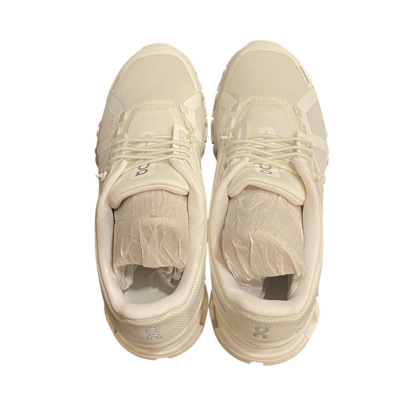 On On Cloud 6 Men’s Sneakers in White Size 8 NIB Small Discolor Size US 8 / EU 41 - 5 Thumbnail