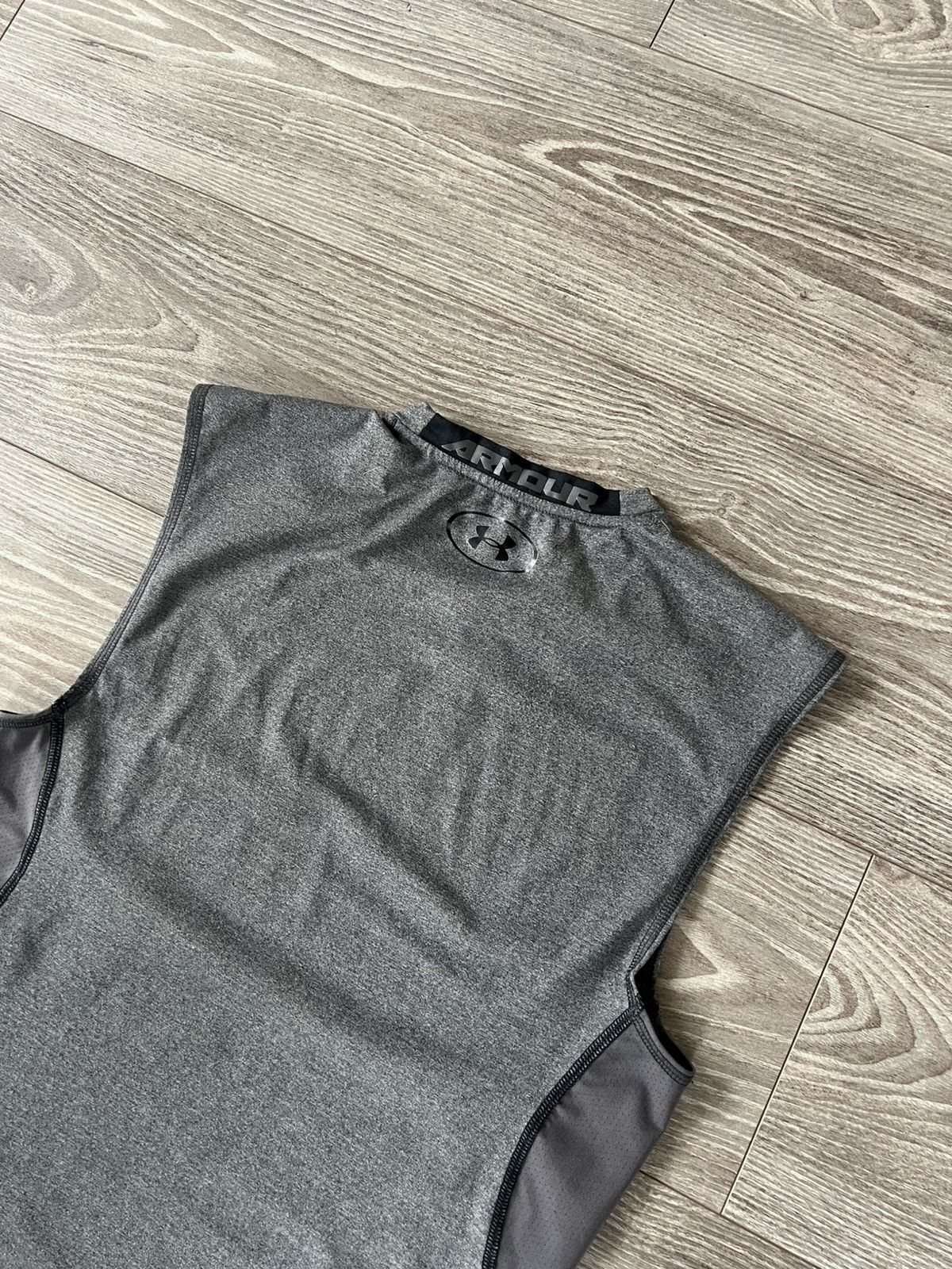 Other × Under Armour Under Armour Central Logo Onix Compression Heatgear Tee Size US M / EU 48-50 / 2 - 19 Thumbnail