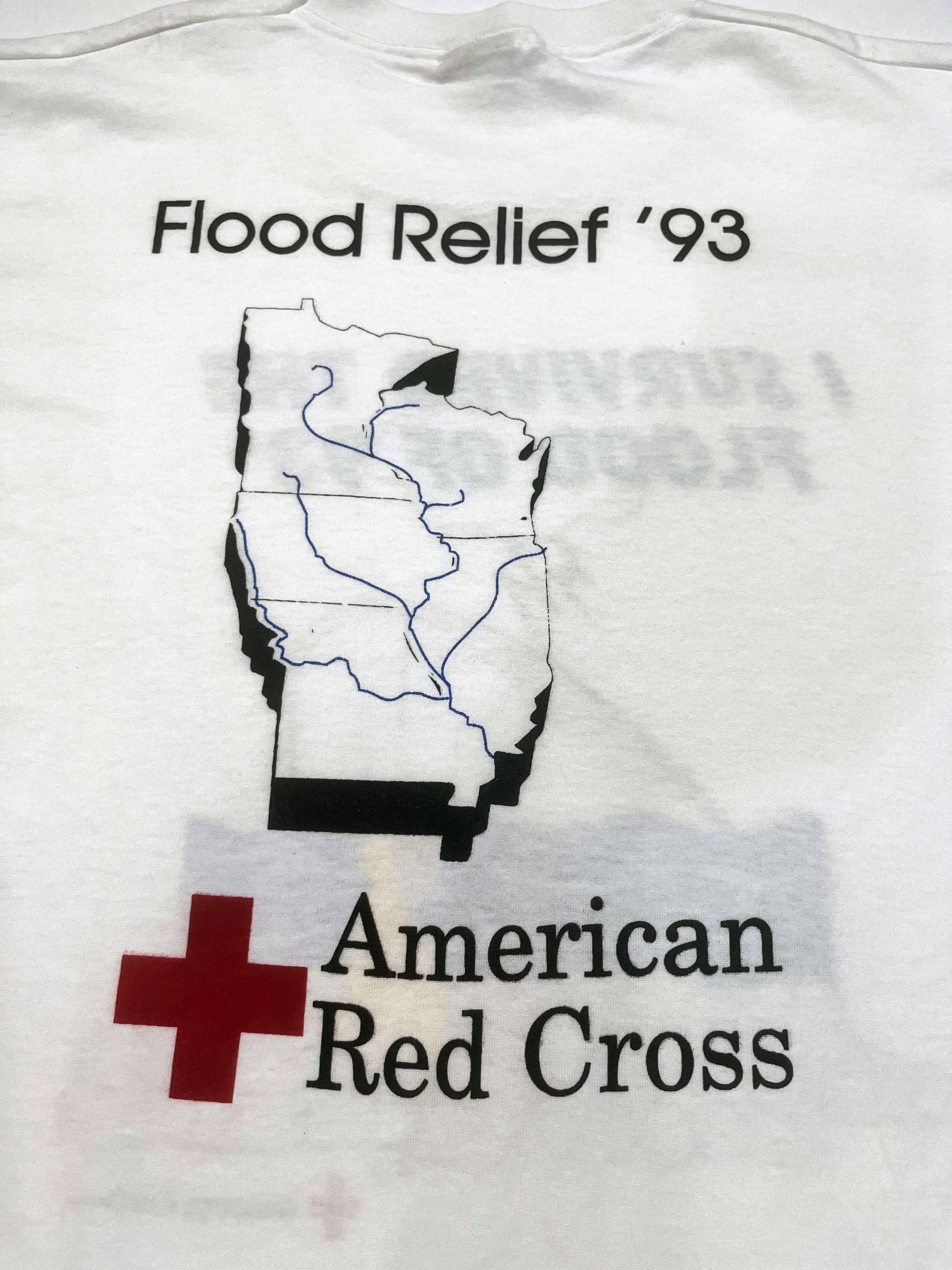 Vintage Vintage I Survived 1993 Flood American Red Cross T-Shirt Size US XXL / EU 58 / 5 - 5 Thumbnail