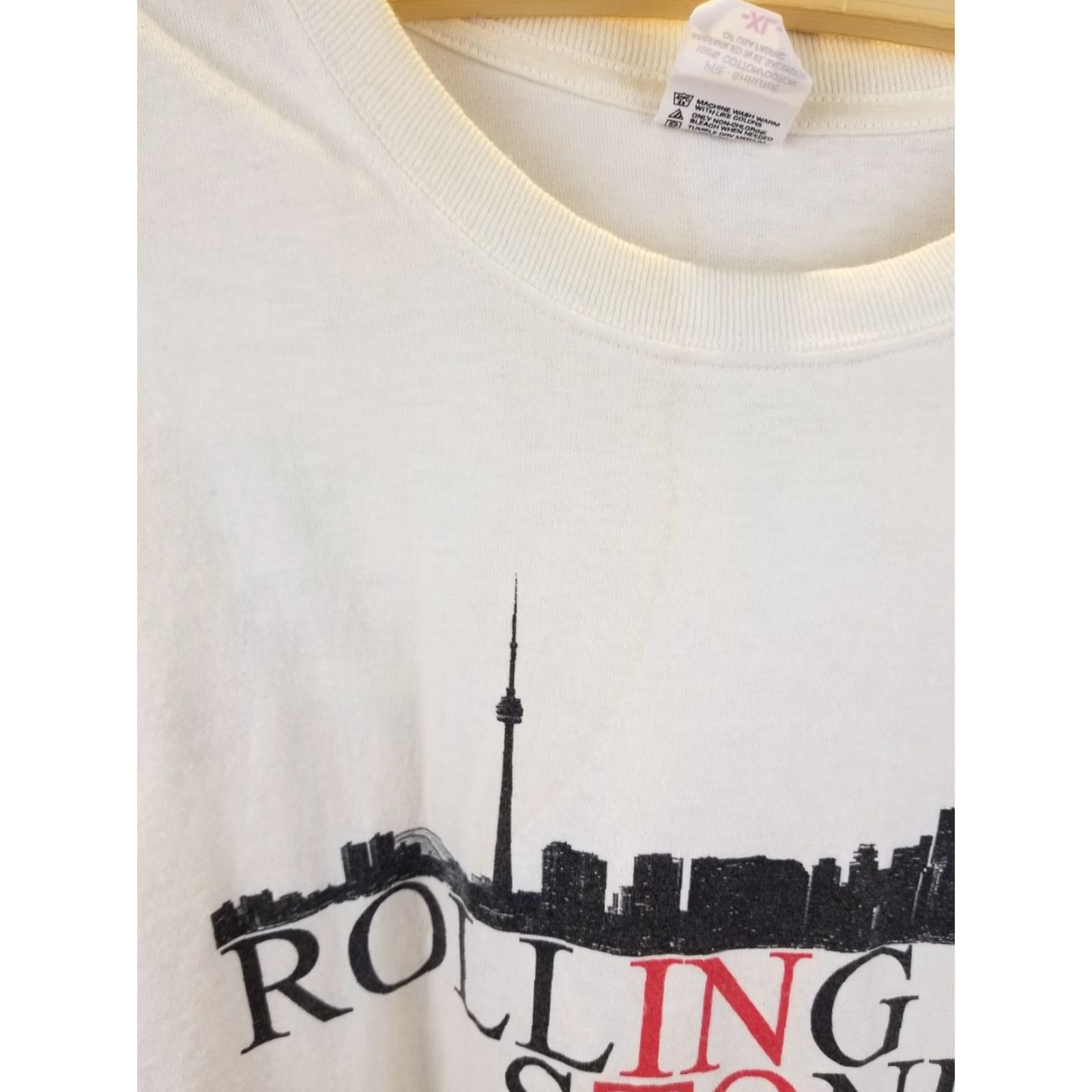 Vintage VINTAGE Rolling Stones TORONTO TOUR BAND T-SHIRT XLARGE White Sleeve Short Neck Round Size XL Men Band Rock 2003 USA USA Size US XL / EU 56 / 4 - 2 Thumbnail