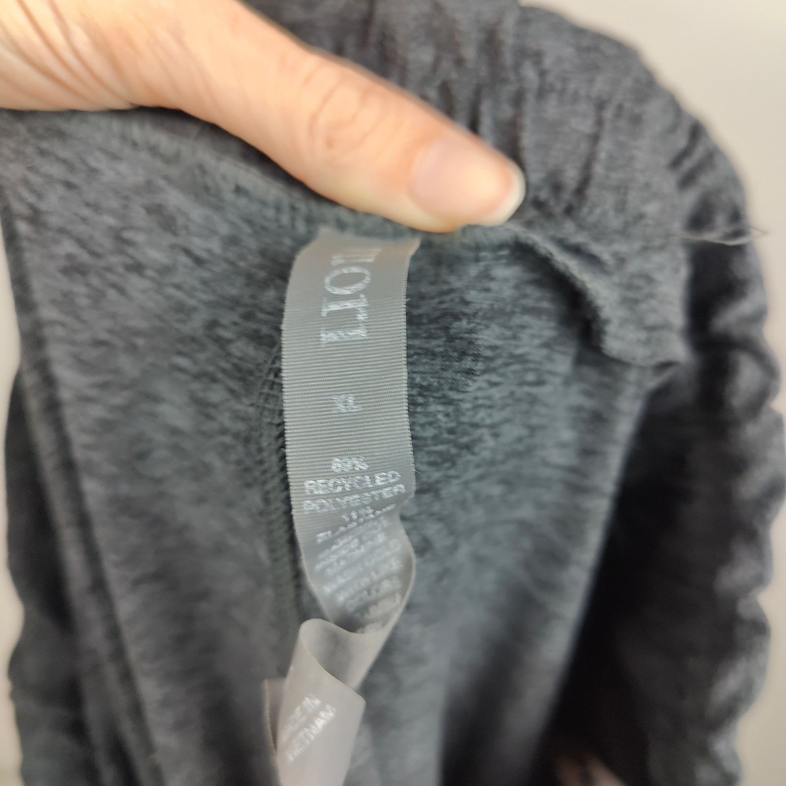 Vuori Vuori Performance Joggers Womens XL DreamKnit Charcoal Size 33" - 7 Thumbnail