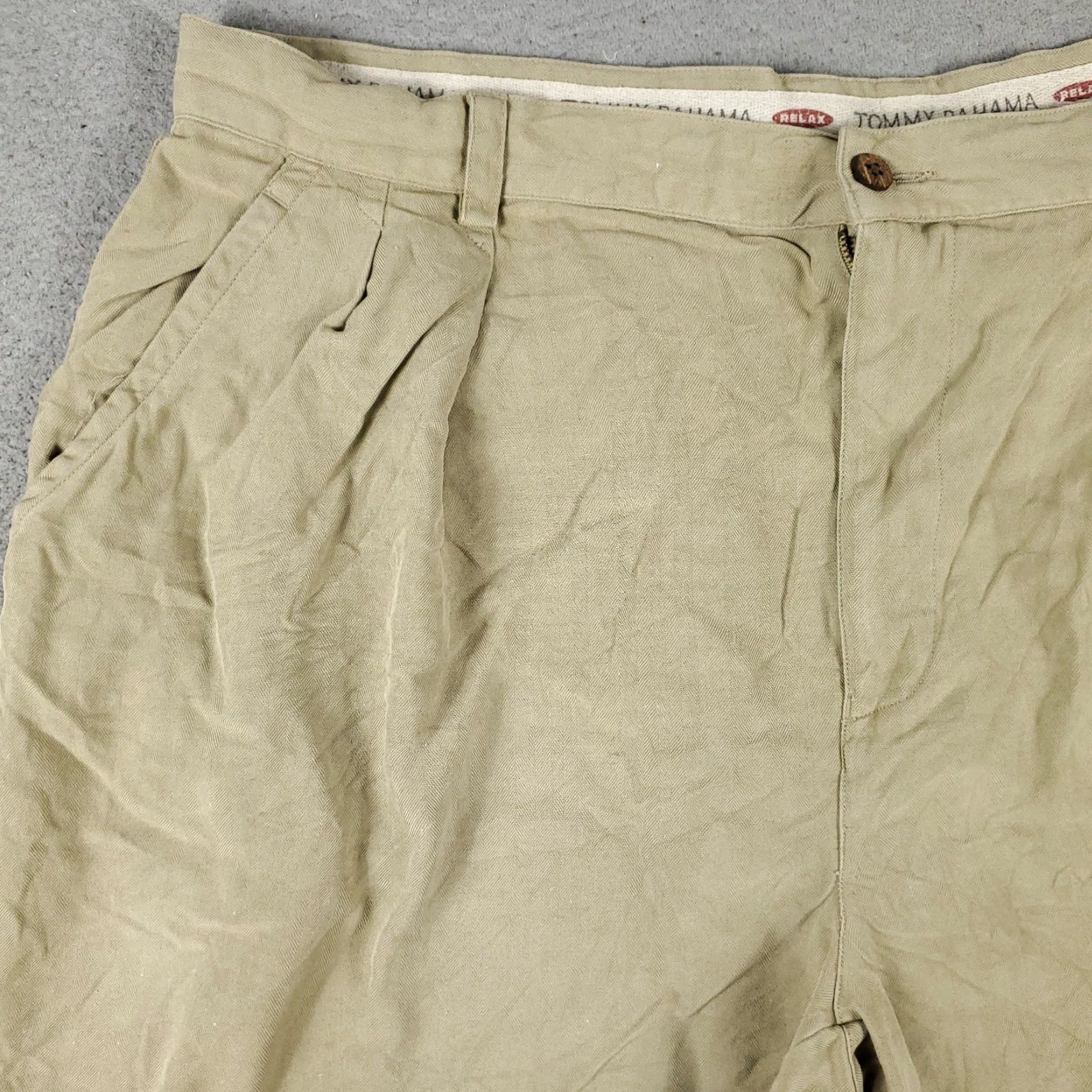 Tommy Bahama VINTAGE Tommy Bahama Shorts Mens Size 40 Chino Silk Casual Pleated Beige Summer Size US 40 / EU 56 - 2 Thumbnail