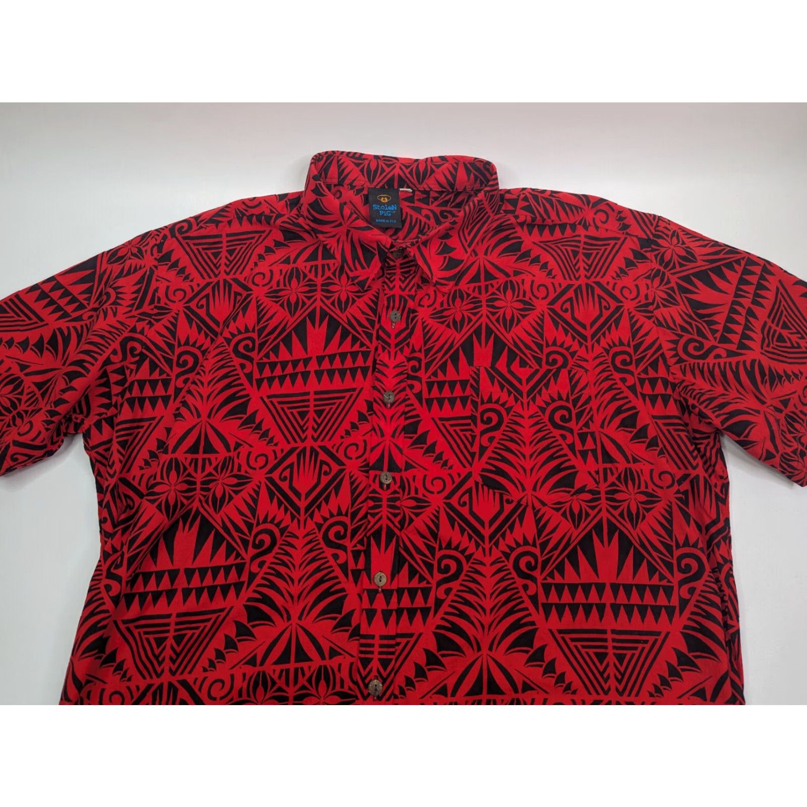 Vintage Stolen Pig Button-Up Shirt Hawaiian Red Men's 2XL Short Sleeve Made in Fiji Size US XXL / EU 58 / 5 - 2 Thumbnail