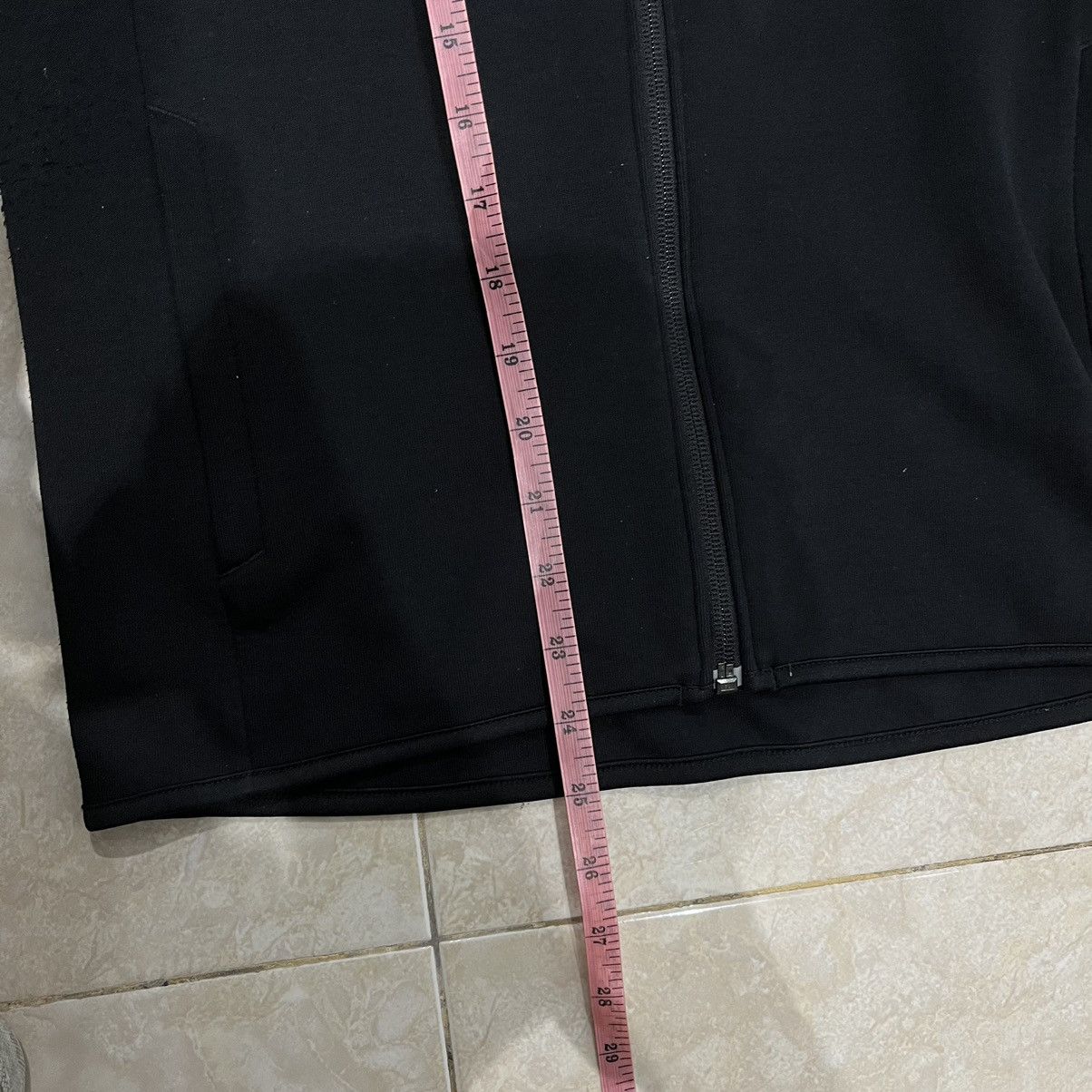 Japanese Brand × Uniqlo Uniqlo Men's Black Full Zip Hooded Jacket Size S Size US S / EU 44-46 / 1 - 6 Thumbnail