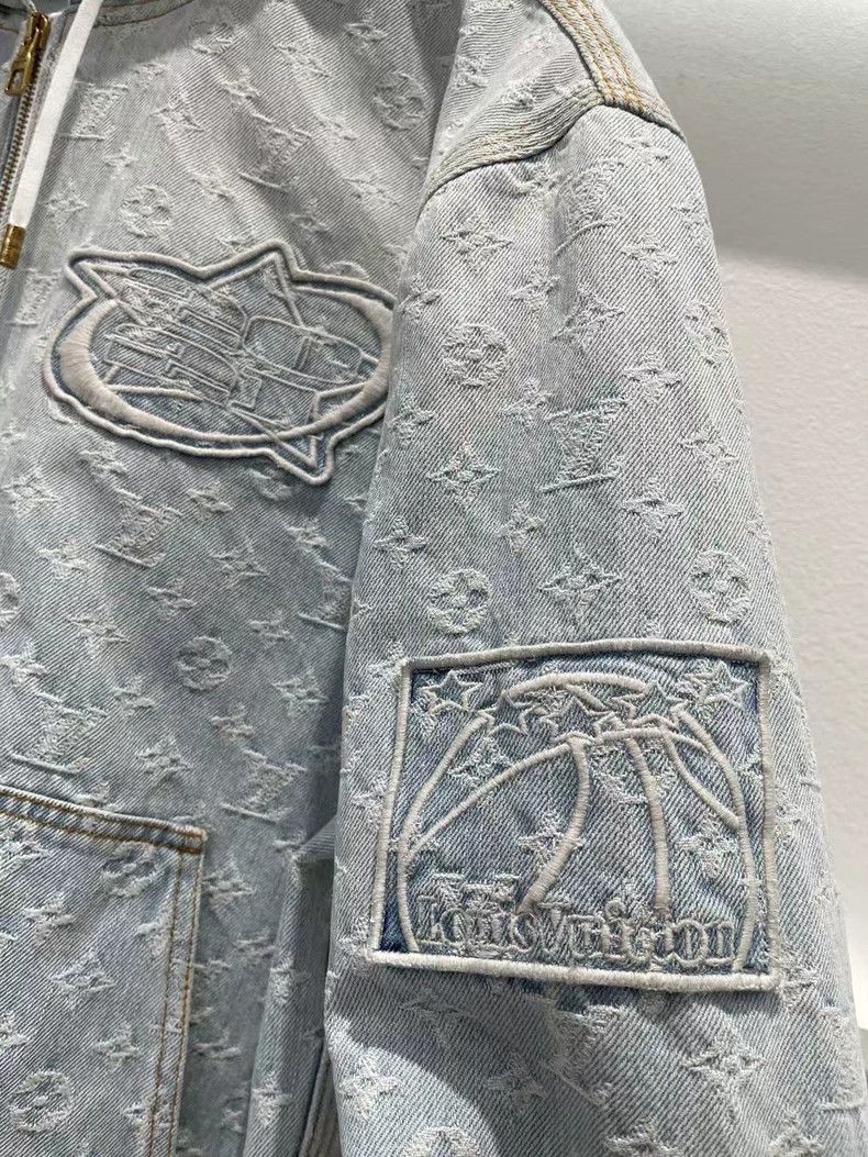 Louis Vuitton Louis Vuitton NBA Zip Hooded Denim Jacket 2501-Nextarrow Size US M / EU 48-50 / 2 - 5 Thumbnail