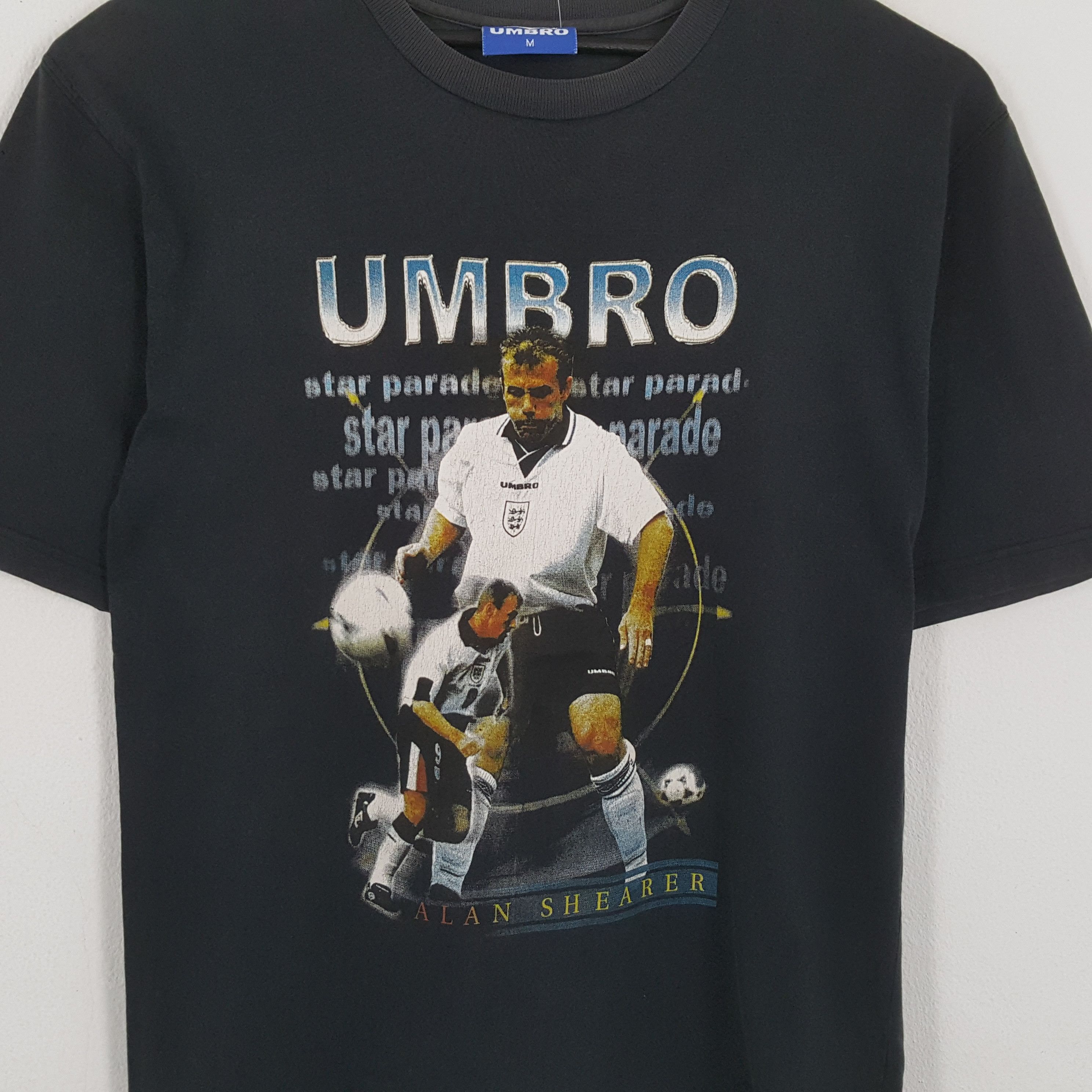 Umbro × Vintage Umbro ALAN SHEARER England Football Player Tshirt Size US L / EU 52-54 / 3 - 2 Thumbnail