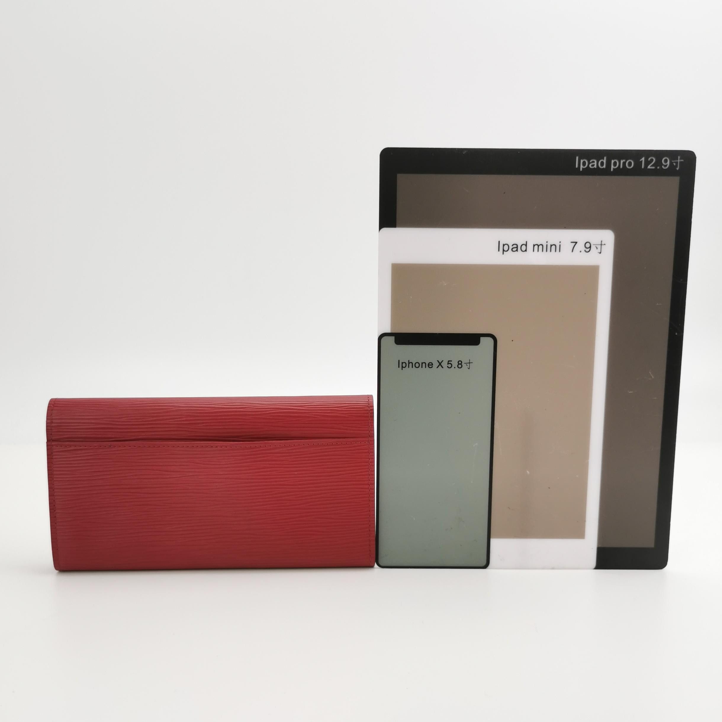 Louis Vuitton Louis Vuitton (LV) Sarah leather solid color water ripple s Size ONE SIZE - 1 Thumbnail