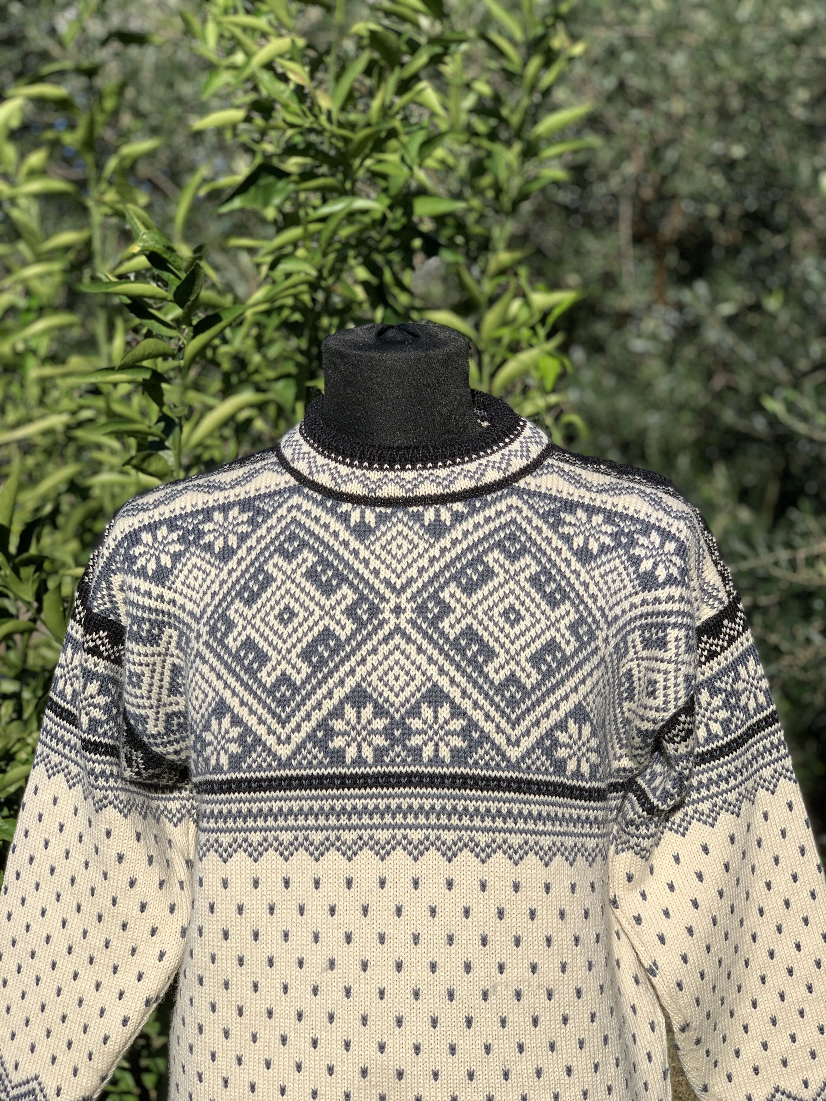 Dale Of Norway Dale Of Norway Winter Classic Cardigan Jacket Size L 52 54 Size US L / EU 52-54 / 3 - 3 Thumbnail