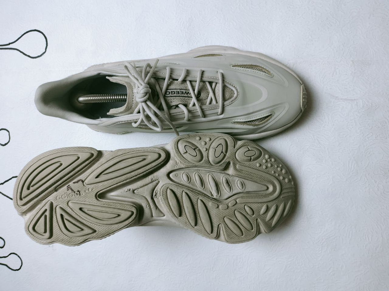 Adidas adidas ozweego celox Size US 11.5 / EU 44-45 - 2 Thumbnail