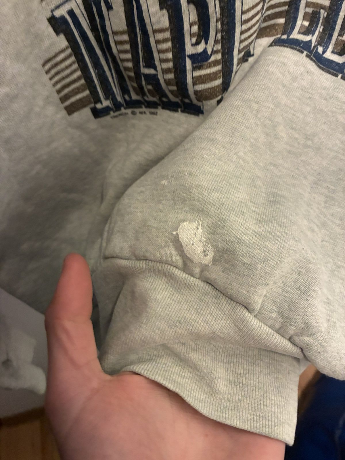 NHL Sweatshirt Toronto Mapple Leafs NHL 1990s real merch Size US L / EU 52-54 / 3 - 5 Thumbnail