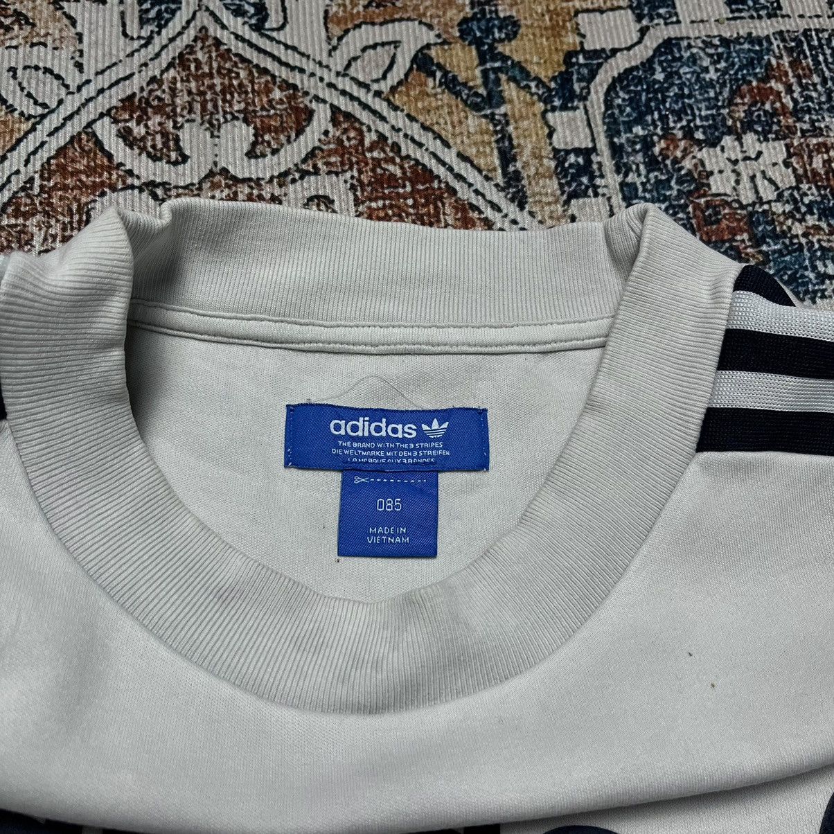 Adidas Addidas With 3 Stripes and Big Logo Sweatshirts Size US L / EU 52-54 / 3 - 8 Thumbnail