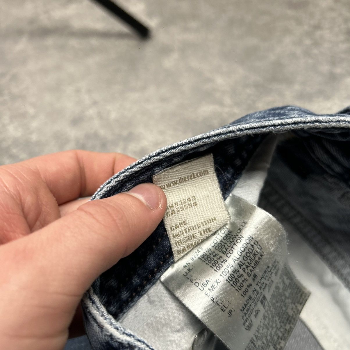 Diesel Vintage Diesel Indistry Basic Blue denim 2000’s jeans Size US 34 / EU 50 - 16 Thumbnail