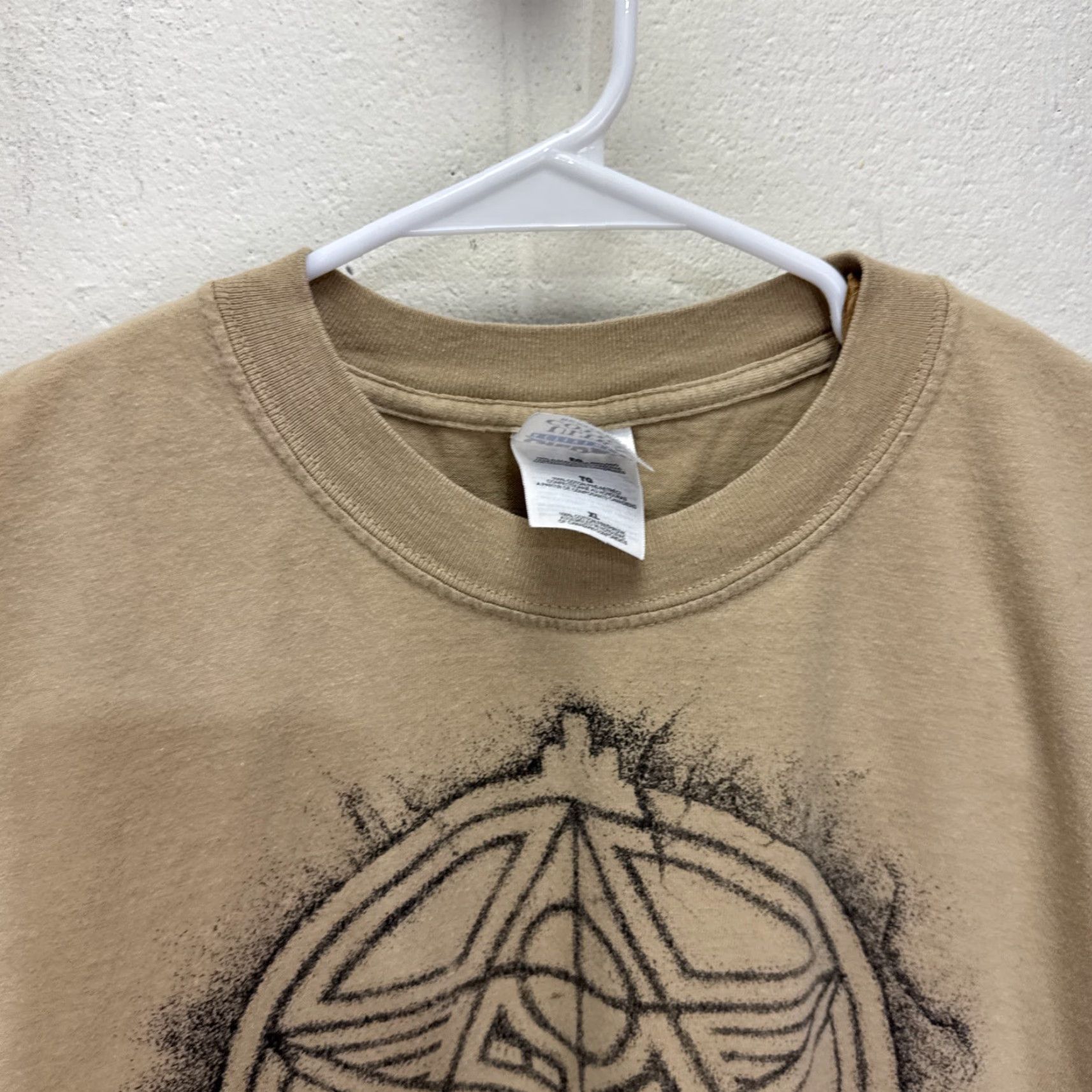 Gildan VINTAGE Gildan Spiritual Warrior T-Shirt Pentagram Logo Graphic Brown L Y2K Mens Size US L / EU 52-54 / 3 - 4 Thumbnail