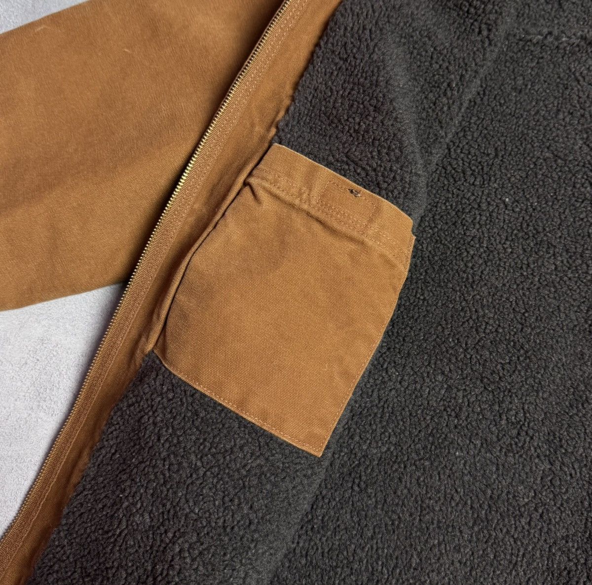 Carhartt Carhartt J141-211 Sherpa Lined Work Hooded Jacket Size US XL / EU 56 / 4 - 11 Thumbnail