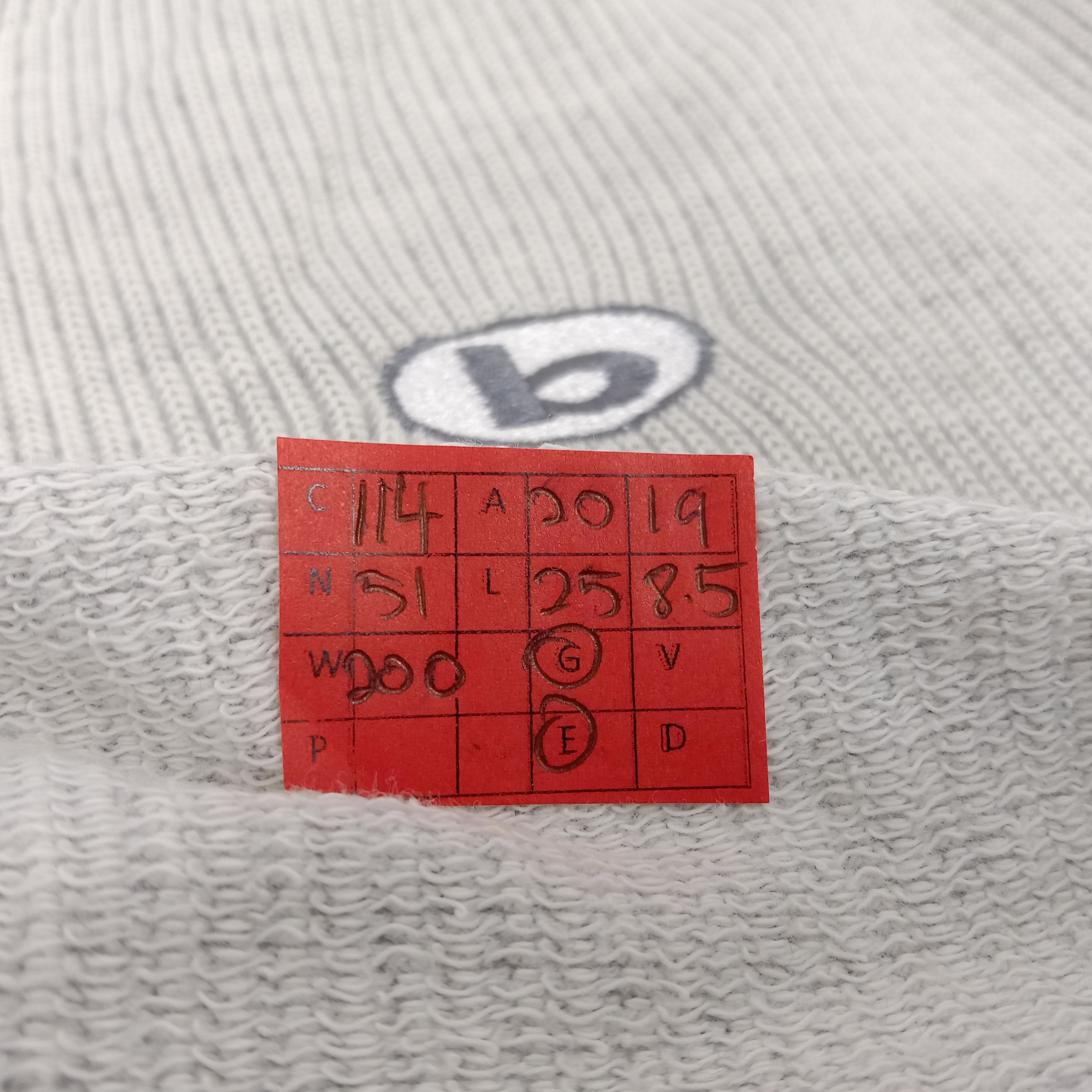 Vintage Bitch Skateboards Small Logo Streetwear Style Tshirt Size US M / EU 48-50 / 2 - 10 Thumbnail