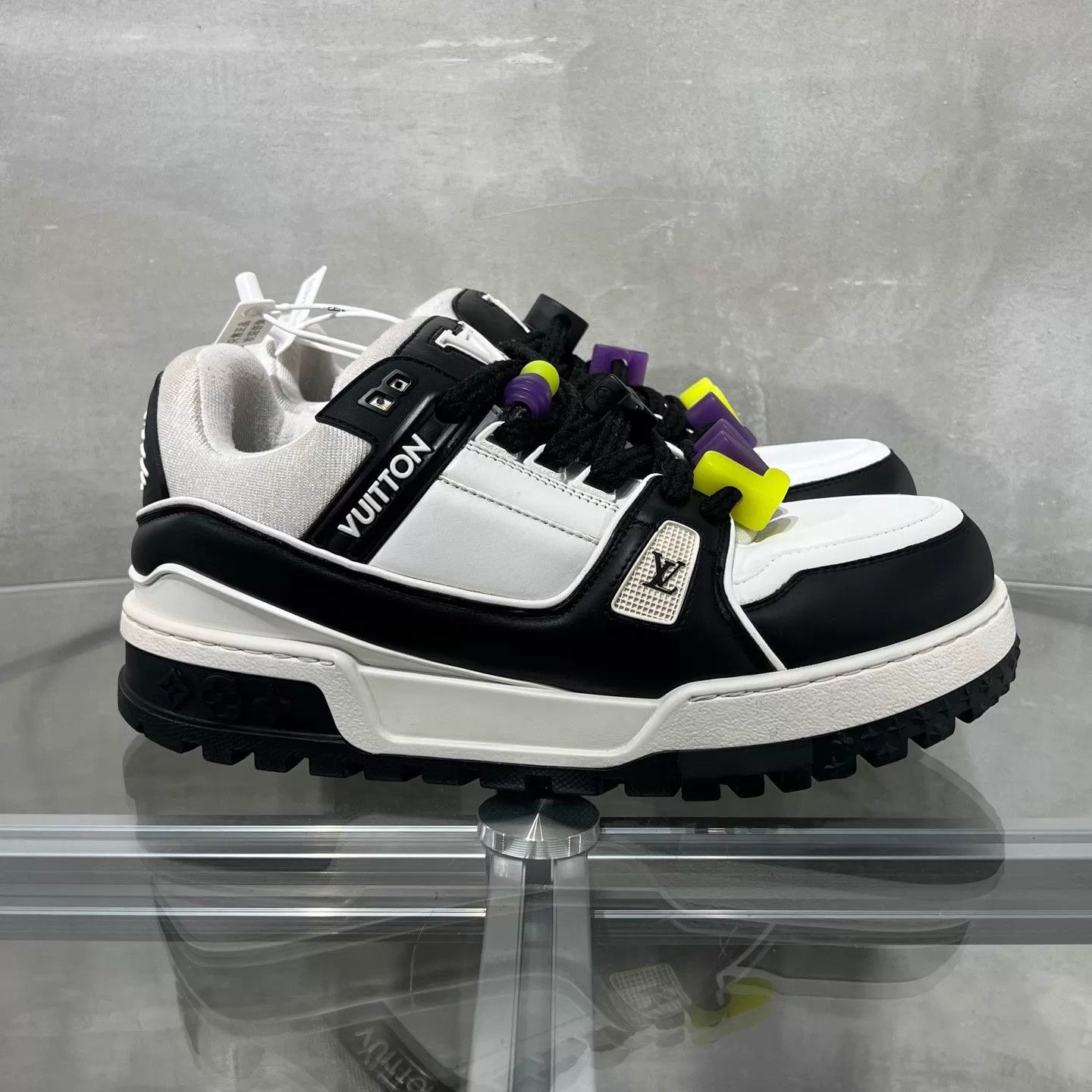Louis Vuitton LV Trainer Black White UK8 / 42 Size US 9 / EU 42 - 4 Thumbnail