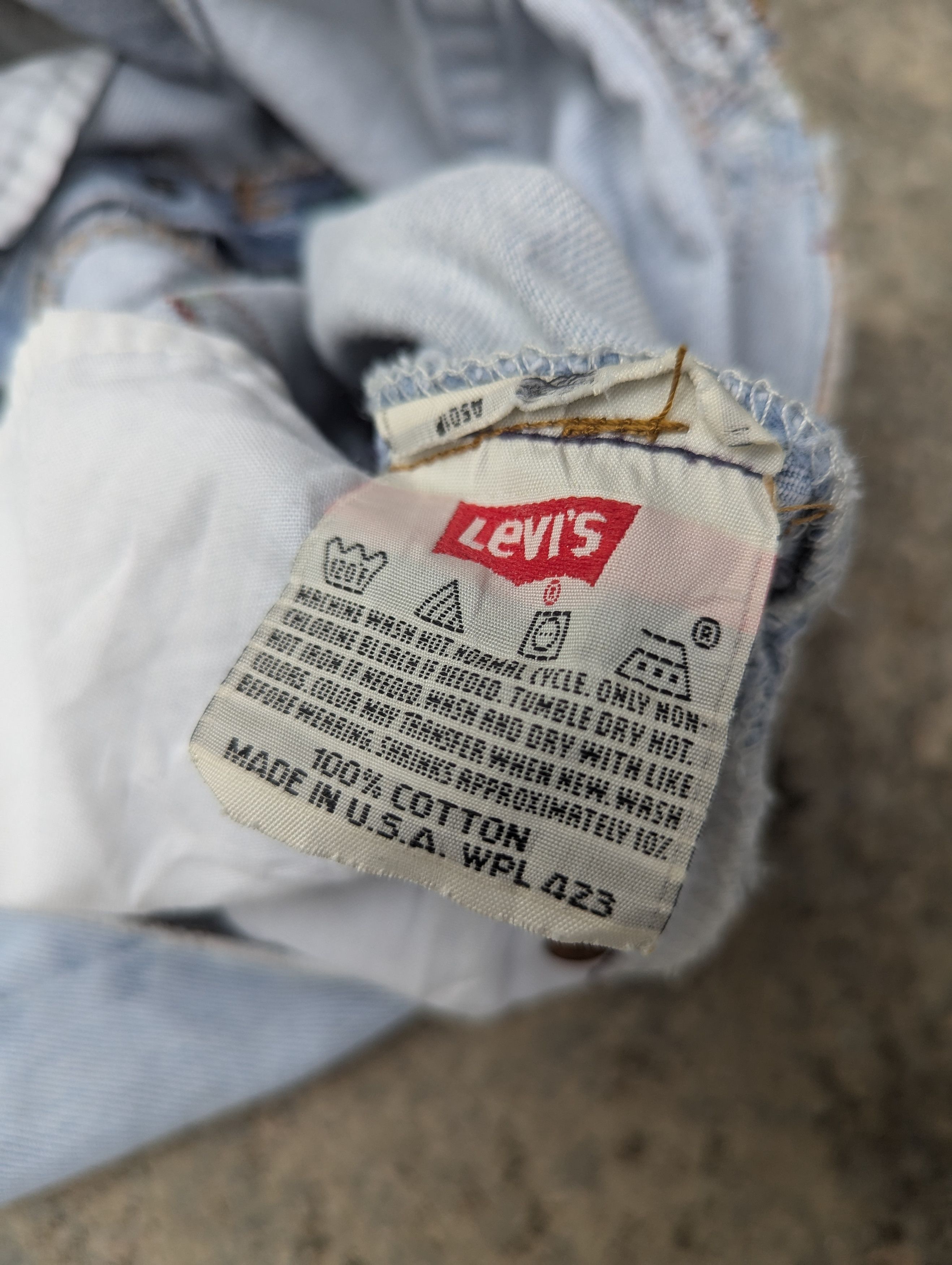 Levi's Vintage Levis 501 Custom Made Flower Patches Size US 31 - 11 Thumbnail