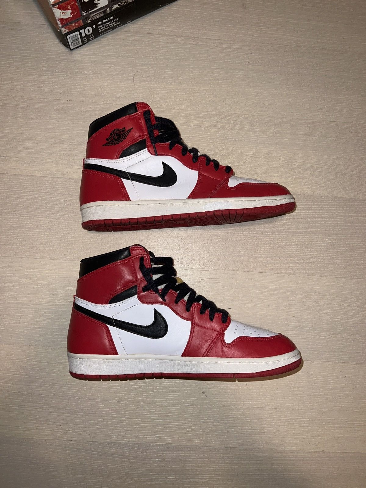 Nike 1994 Air Jordan 1 Retro High Chicago Size US 10.5 / EU 43-44 - 13 Thumbnail