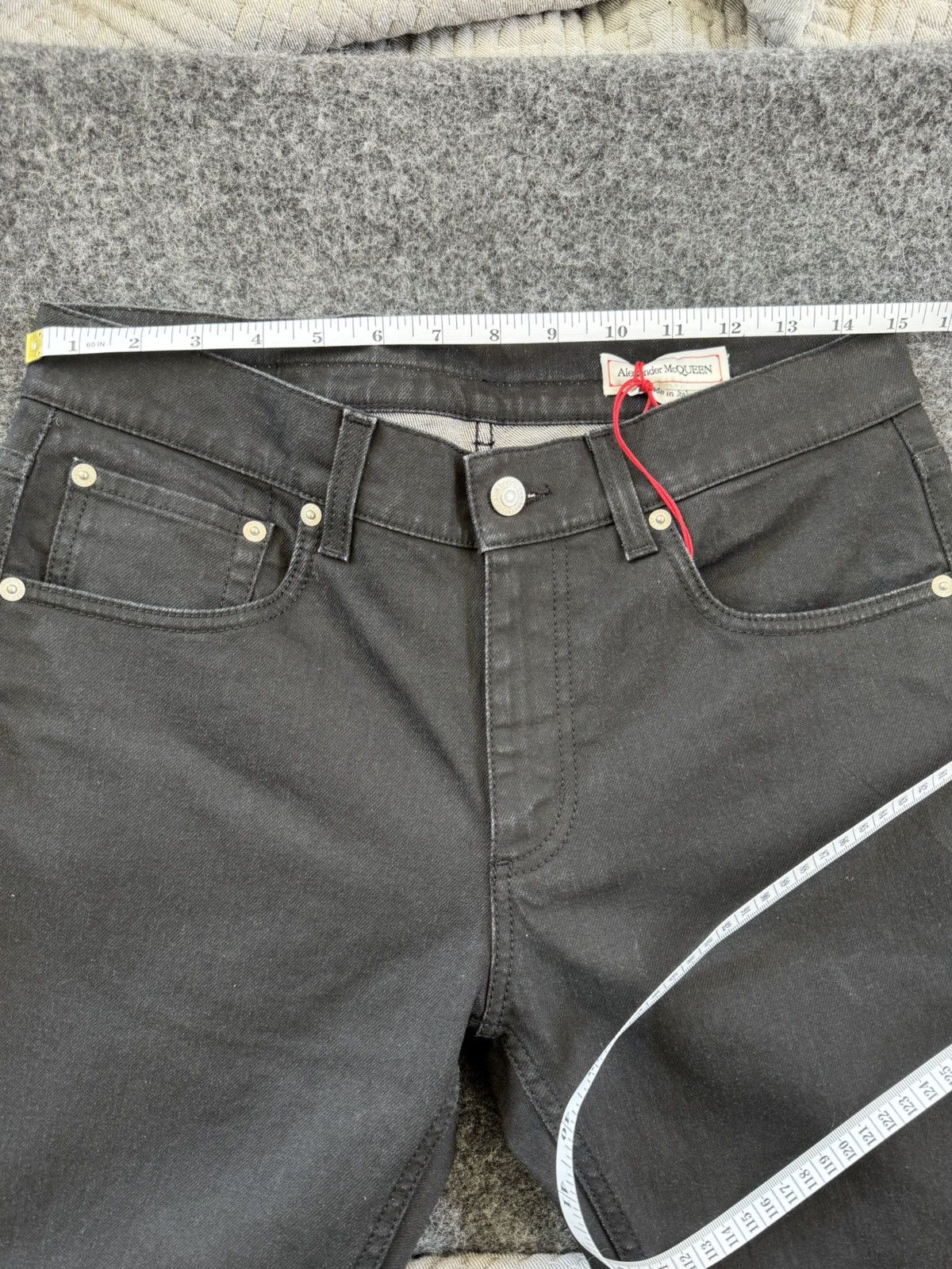 Alexander McQueen Alexander McQueen slim denim jeans black 30 x 32 Size US 30 / EU 46 - 9 Thumbnail