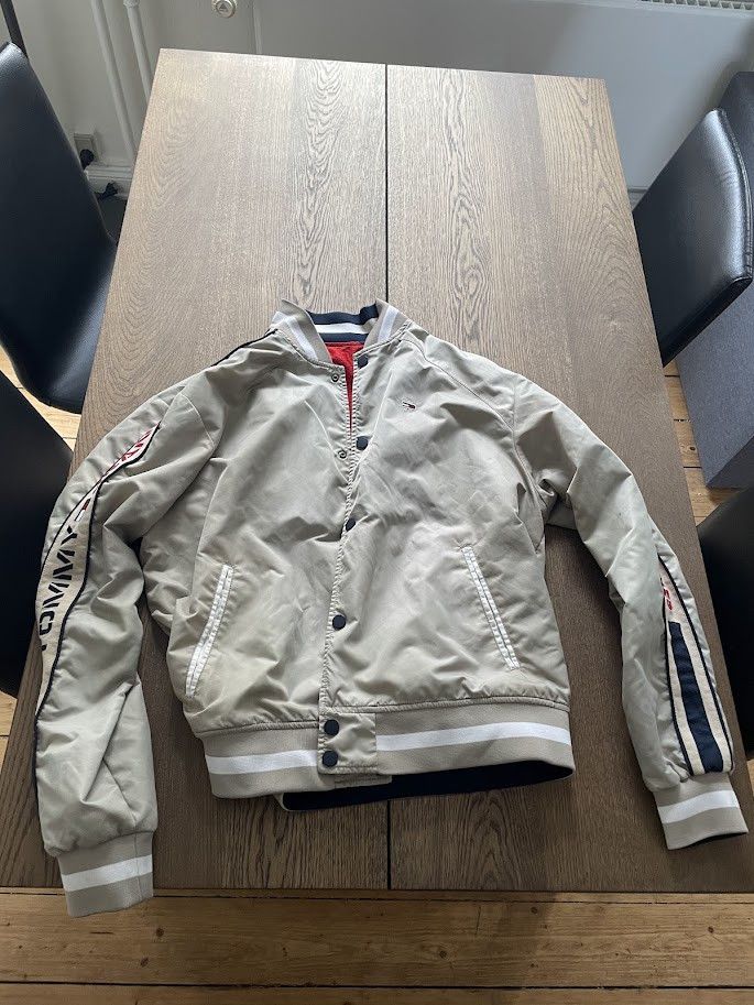Tommy Hilfiger Tommy Jeans Reversible Bomber/Varsity Jacket Size US M / EU 48-50 / 2 - 1 Thumbnail