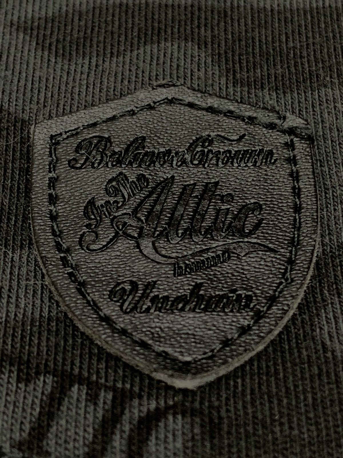 In The Attic × Japanese Brand In The Attic Homme V Neck Spellout Fullprint Hybrid Tee Size US L / EU 52-54 / 3 - 8 Thumbnail