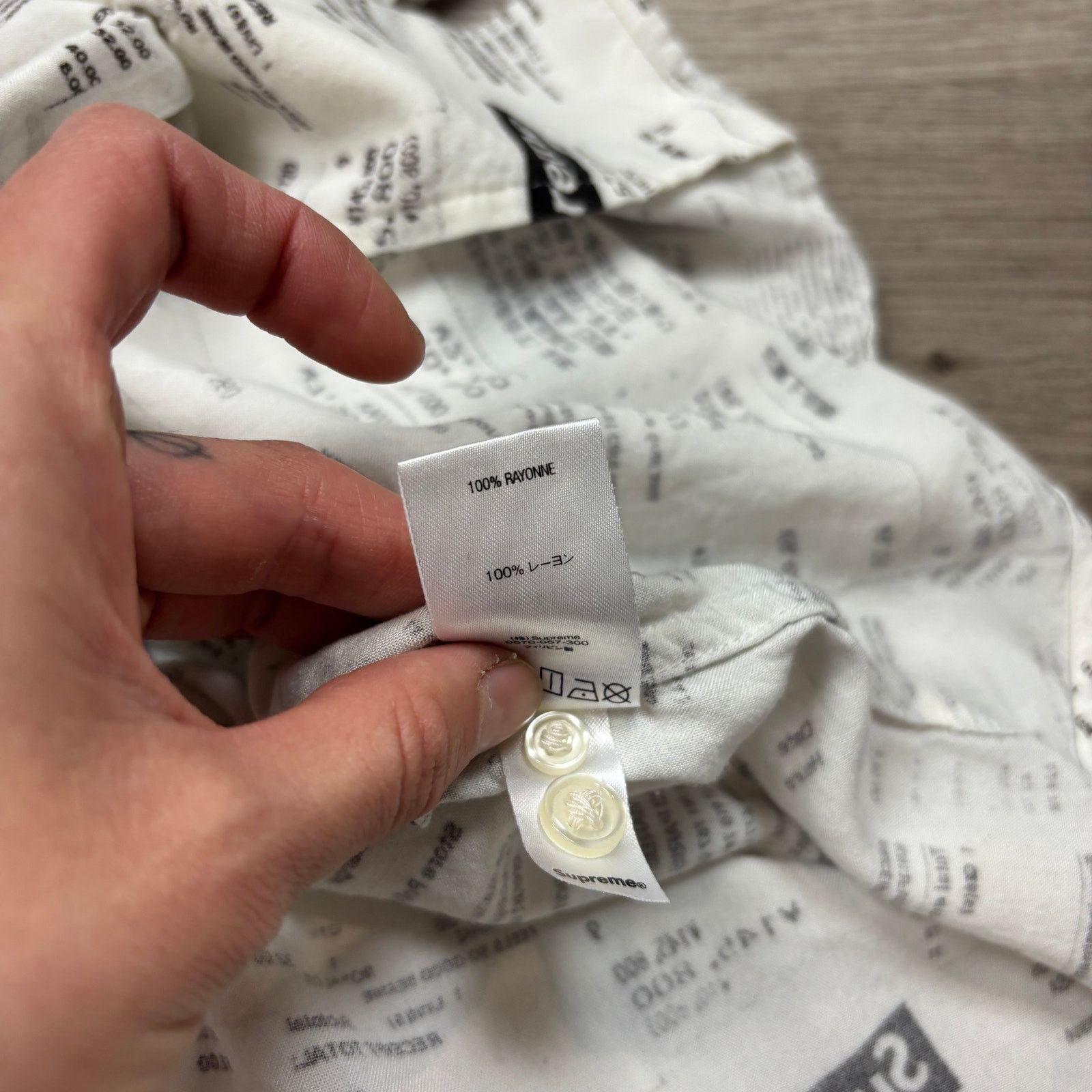 Supreme Rare Supreme Receipts Rayon Button Up Shirt Men's Medium Size US M / EU 48-50 / 2 - 8 Thumbnail