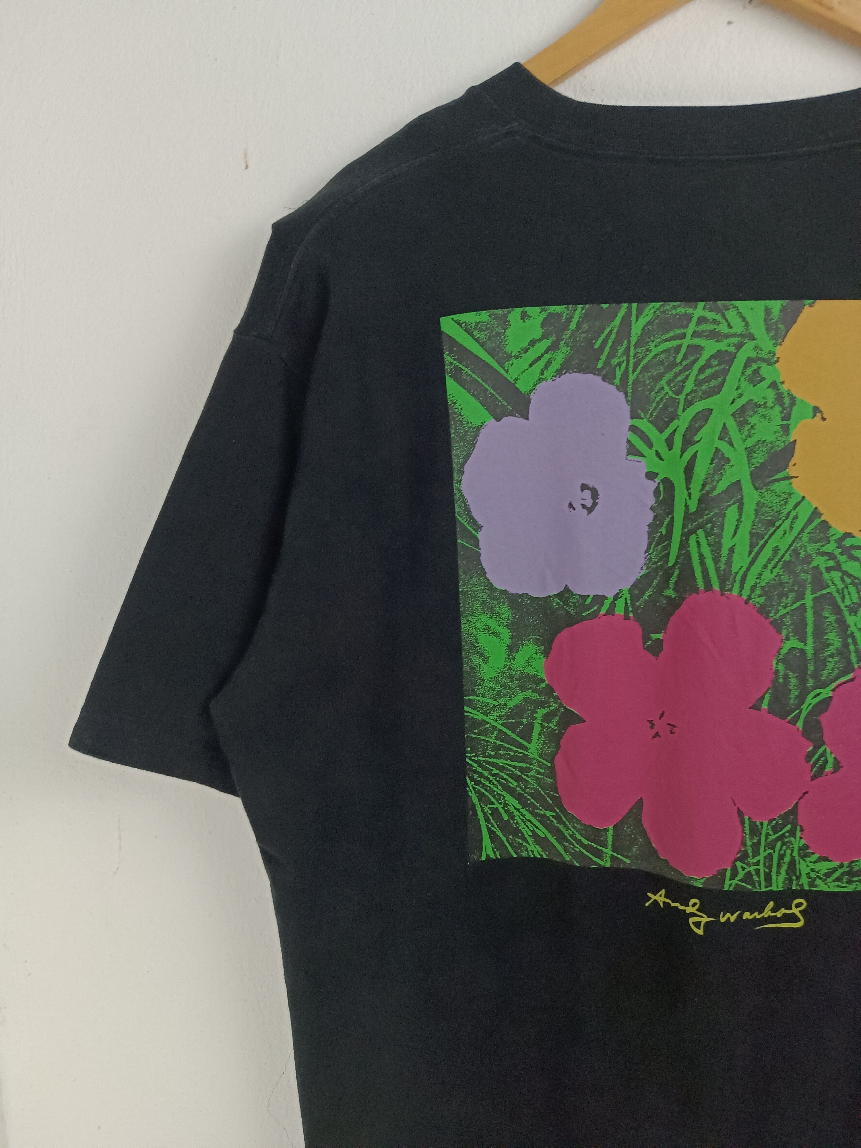 Andy Warhol VINTAGE ANDY WARHOL FLOWERS UNIQLO RELEASE VERY RARE ART TEE Size US XL / EU 56 / 4 - 5 Thumbnail