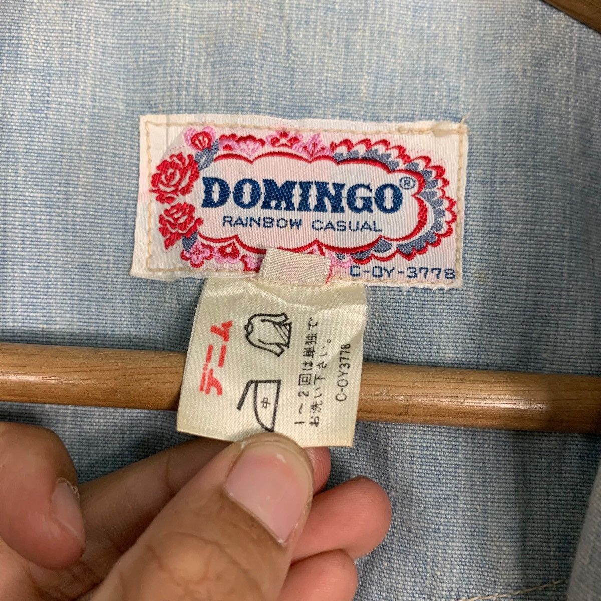 Japanese Brand Vintage 90's DOMINGO Denim Shirt #2925-C132 Size US M / EU 48-50 / 2 - 16 Thumbnail