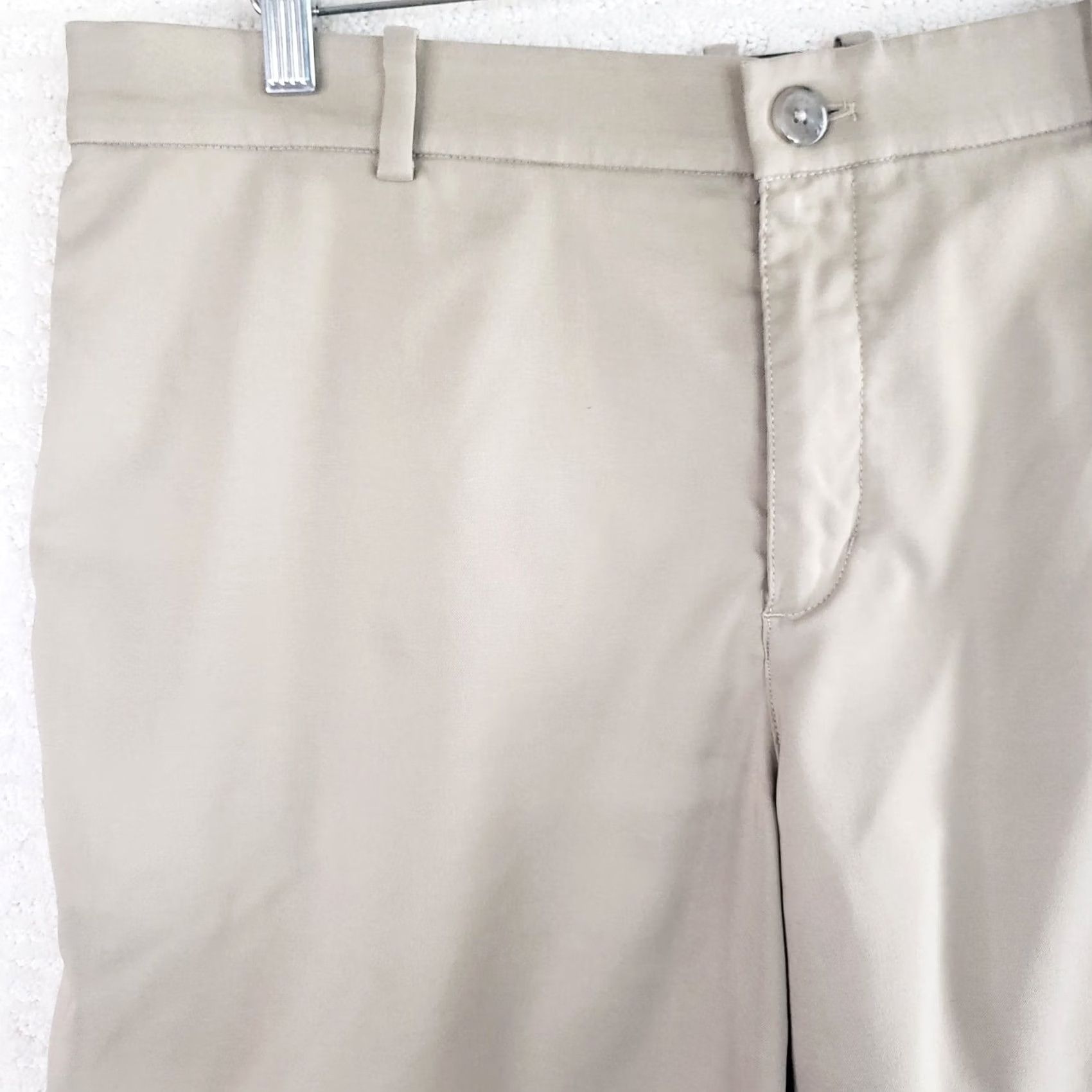 Nike Nike Dri-fit Shorts Mens 36x10 Khaki Tan Golf Performance Stretch Standard Fit Size US 36 / EU 52 - 2 Thumbnail