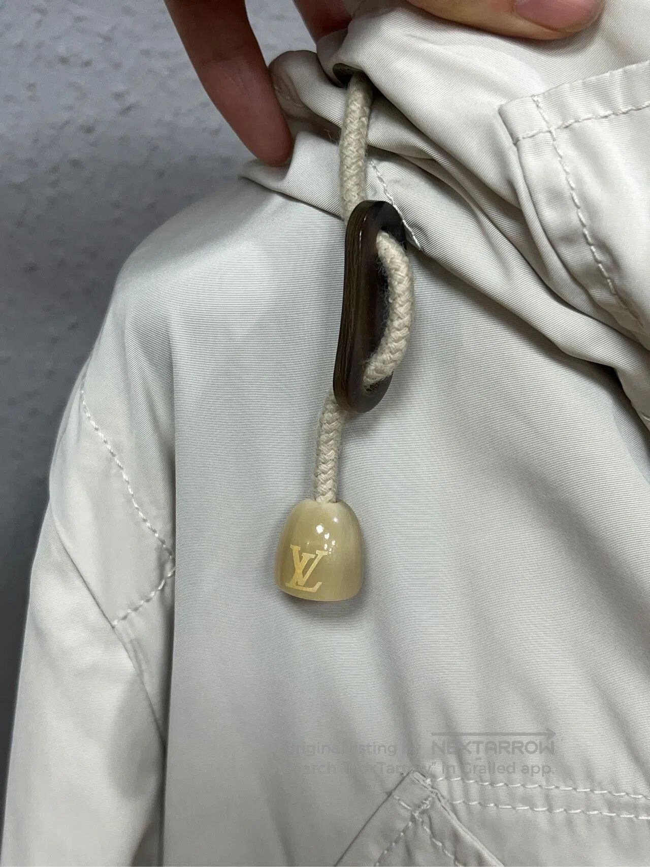 Louis Vuitton Louis Vuitton Beige Fur Parka Coat. Size M / US 6-8 / IT 42-44 - 4 Thumbnail