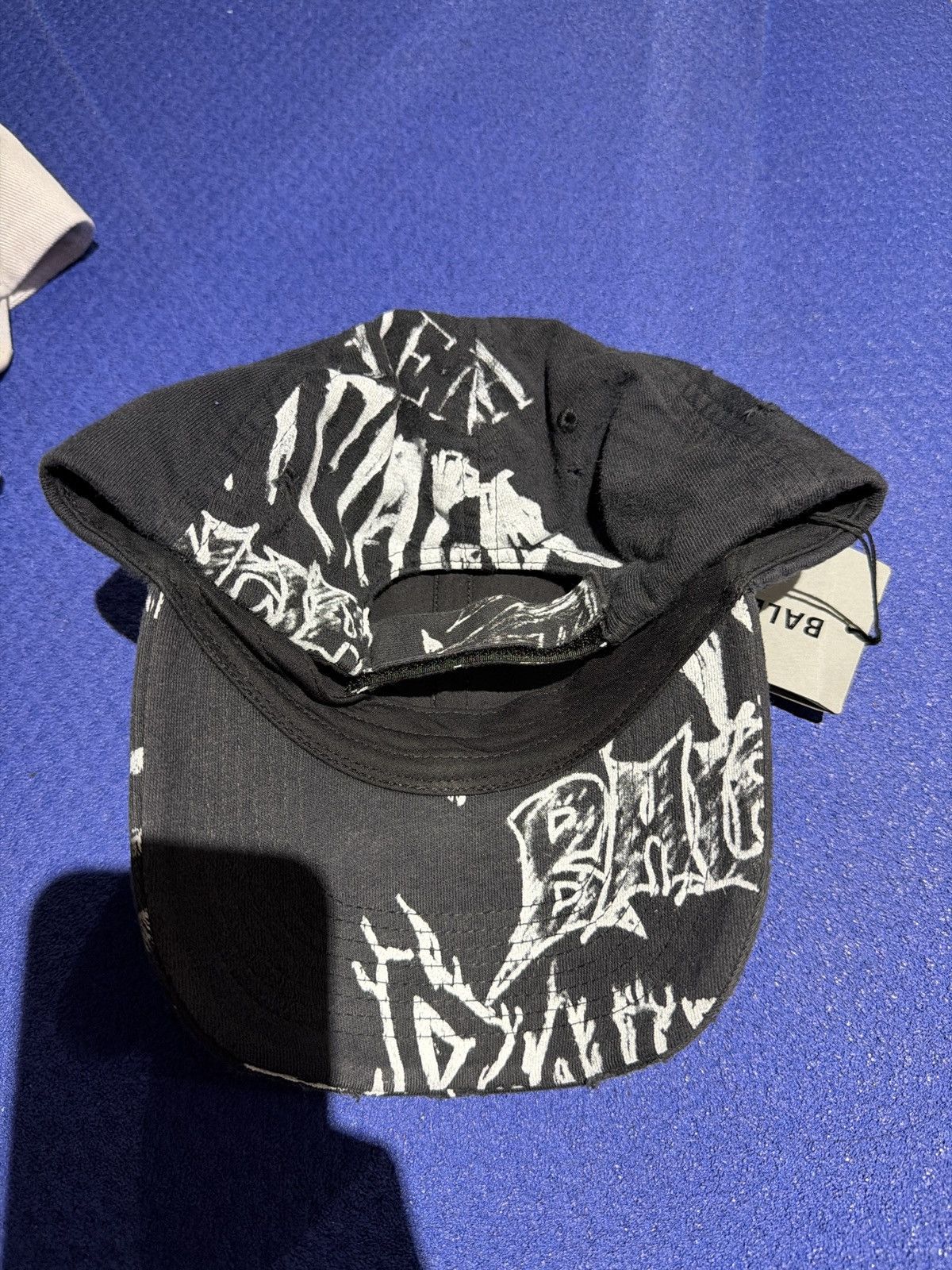 Balenciaga Balenciaga black diy metal logo hat large limited Size ONE SIZE - 2 Thumbnail