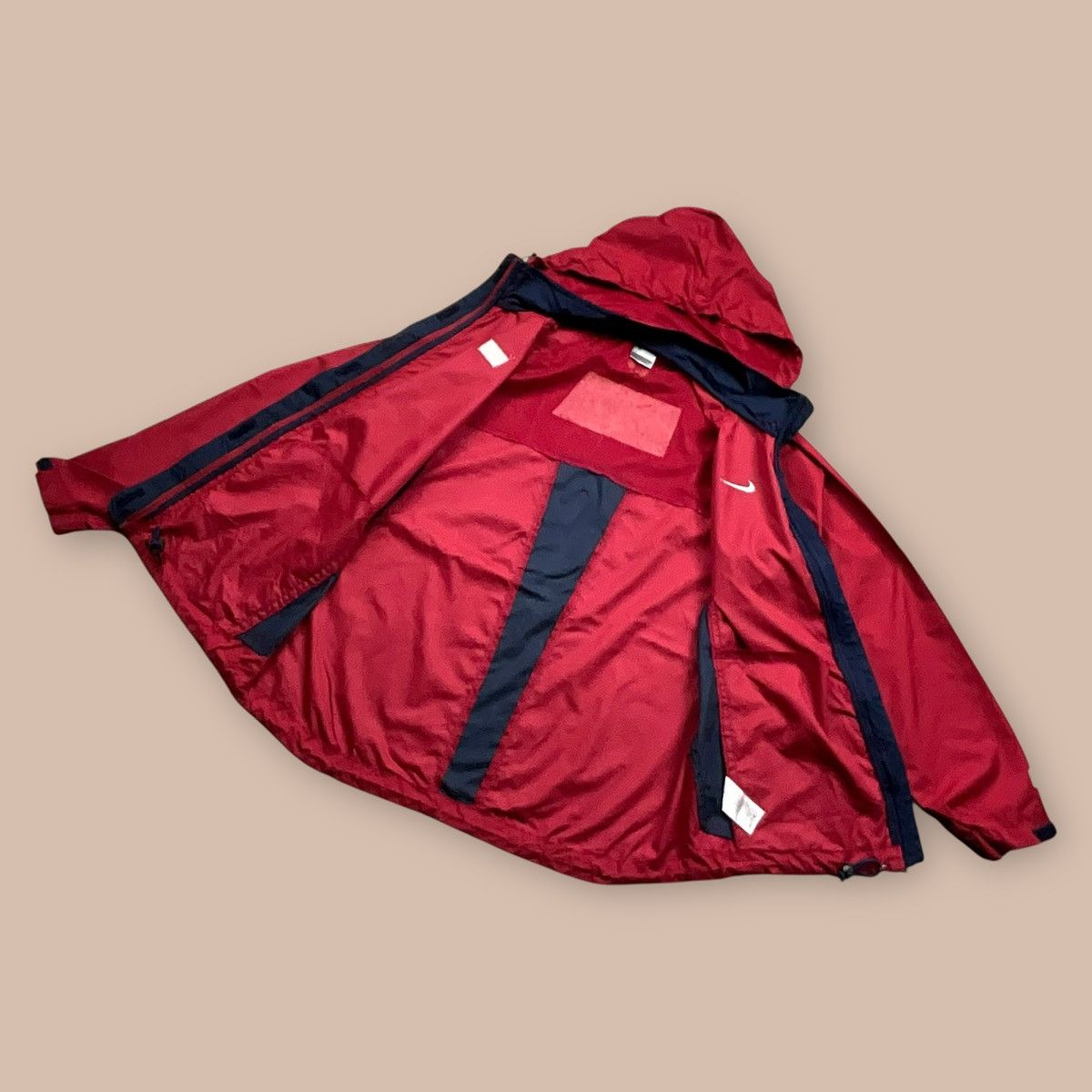 Nike Nike Windbreaker USA Track&Field Y2K Olympic Red Jacket Size US L / EU 52-54 / 3 - 5 Thumbnail