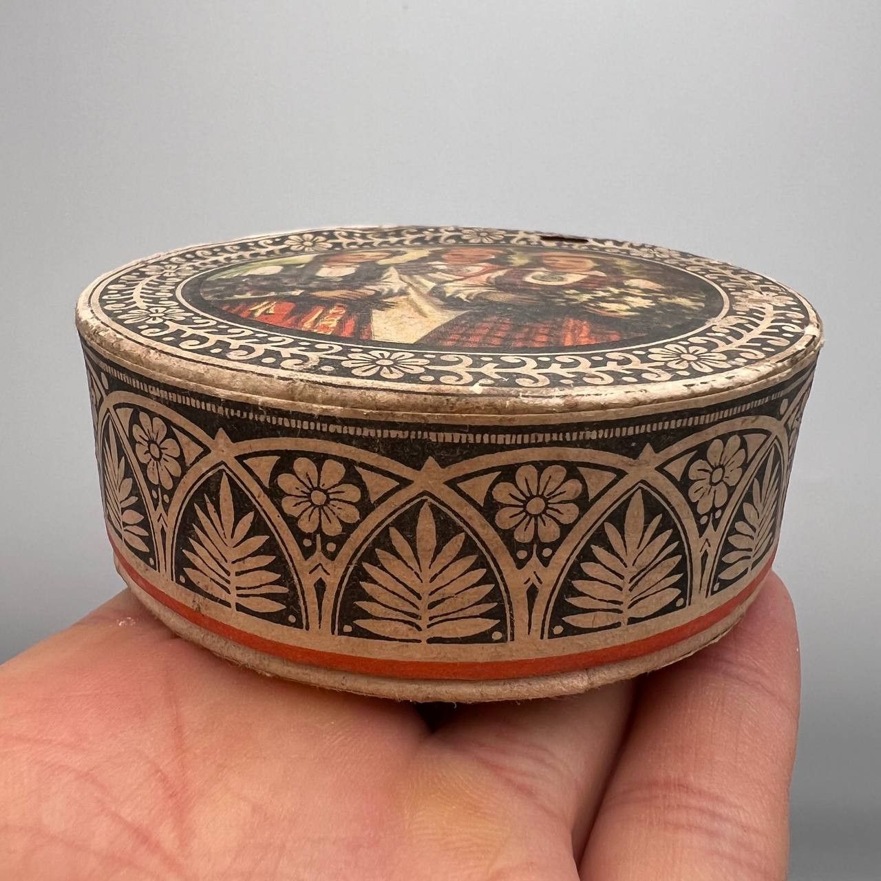 Vintage 1960's DZINTARS RIGA Vintage Compact Face Puff Powder Box Size ONE SIZE - 5 Thumbnail