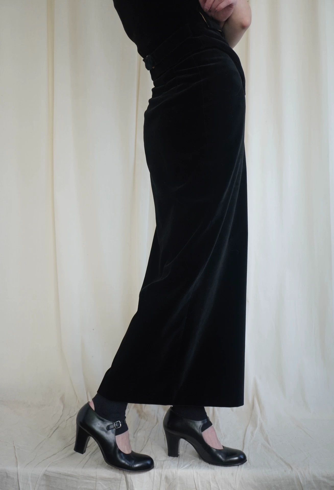 Vivienne Westwood Vivienne Westwood 90s Rare Gold Button Velvet Suit Size XS / US 0-2 / IT 36-38 - 8 Thumbnail