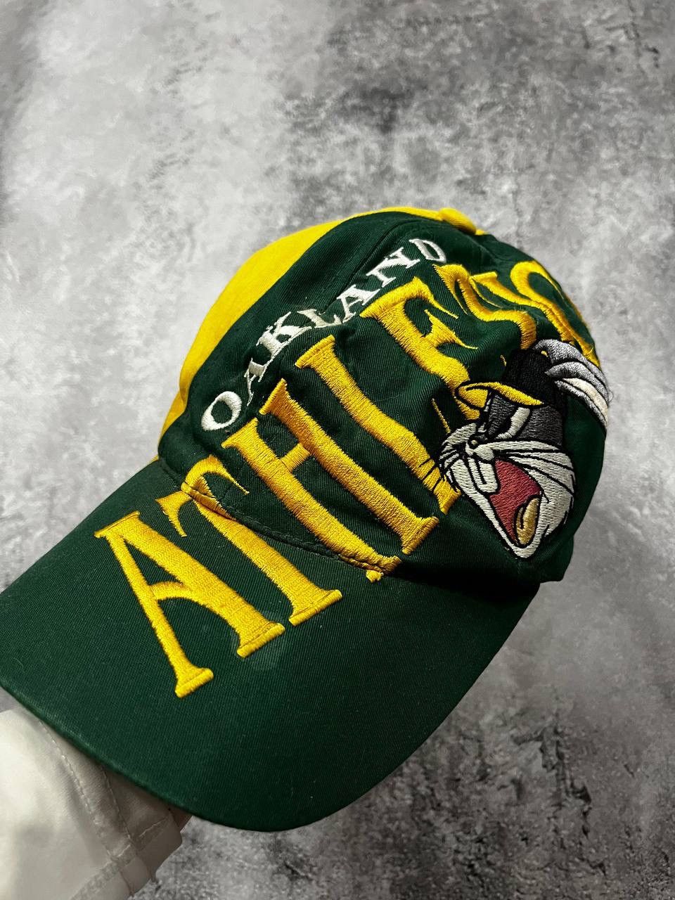 Japanese Brand × Vintage VINTAGE 90'S OAKLAND ATHLETICS LOONEY TUNES BY NUTMEG FULL Size ONE SIZE - 1 Thumbnail