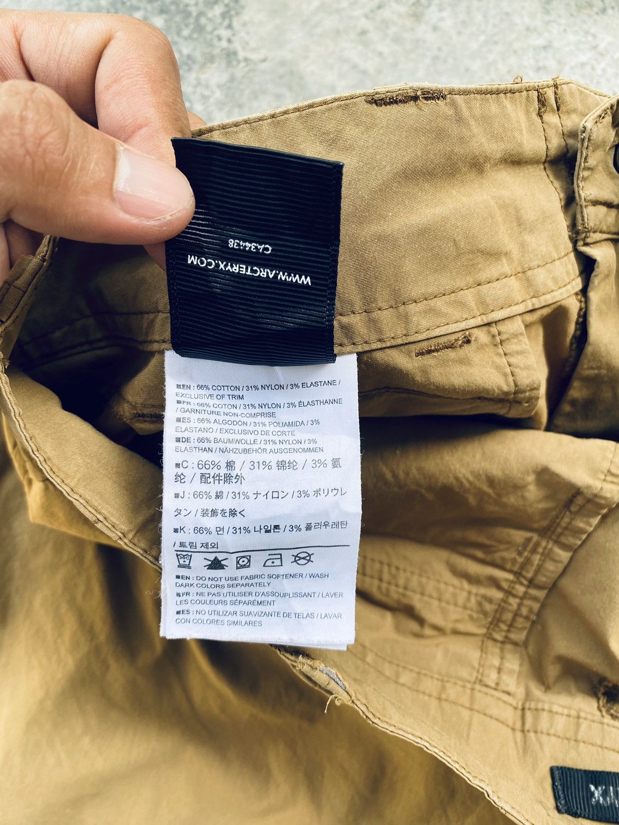 Arc'teryx Vintage Y2k Arcteryx Small Logo Brown Short Pants Size US 31 - 10 Thumbnail