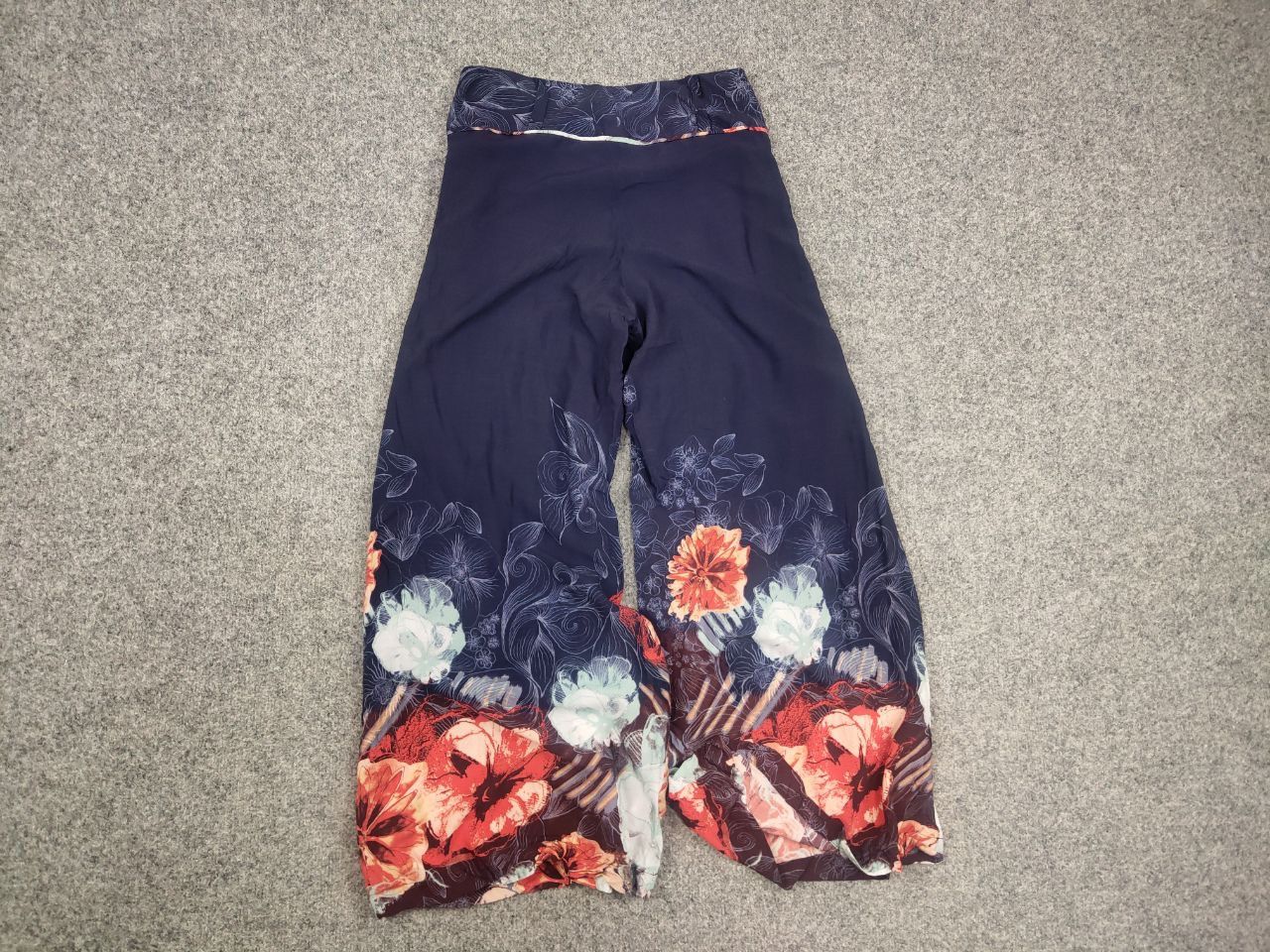 Missoni Ivko Design Floral Print Blue color Trouser Wide Leg Pants Size 36" / US 14 / IT 50 - 9 Thumbnail