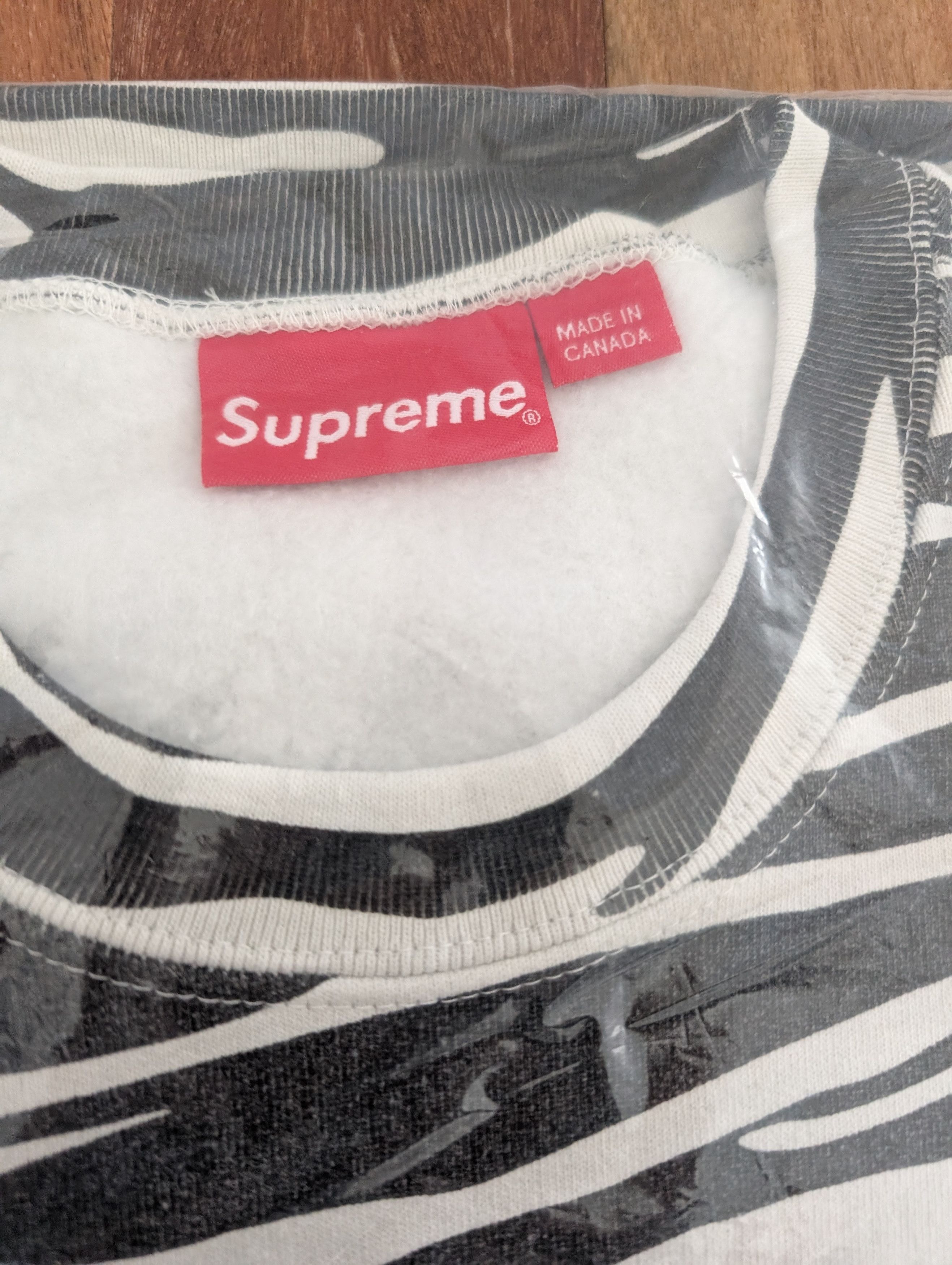 Supreme Zebra box logo creweck sweatshirt medium Size US M / EU 48-50 / 2 - 3 Thumbnail
