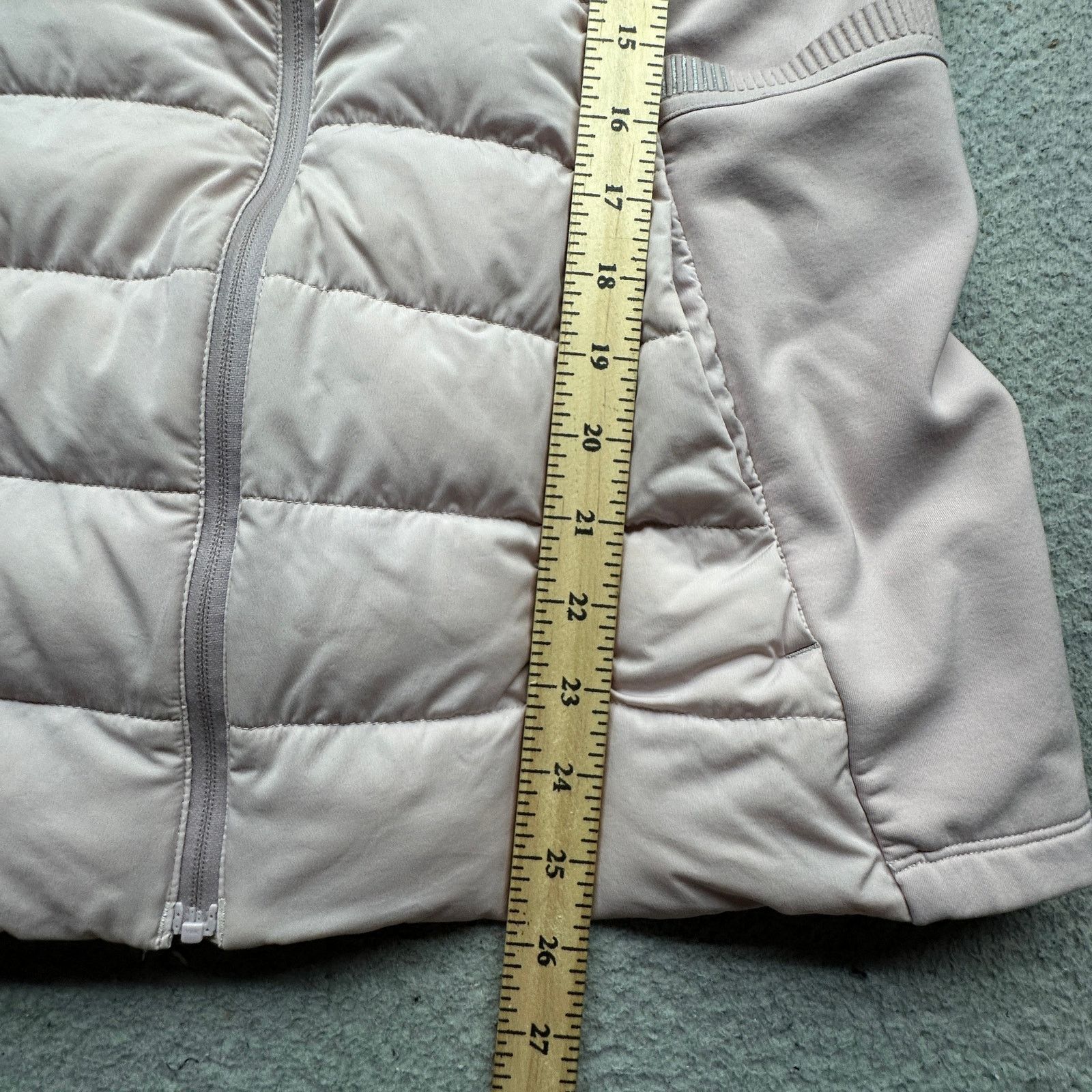 Lululemon Lululemon W4AQLS Down For It All Vest Womens 12 Size XL / US 12-14 / IT 48-50 - 4 Thumbnail
