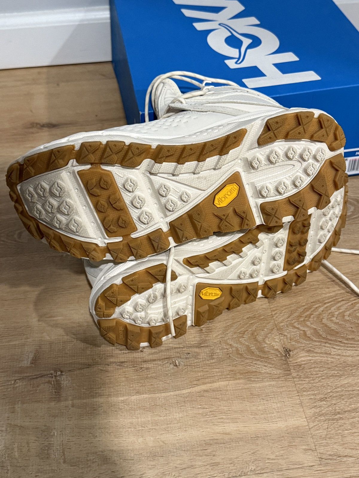 Hoka Hoka Tor Ultra Hi Eggnog Size 8M Size US 8 / EU 41 - 10 Thumbnail