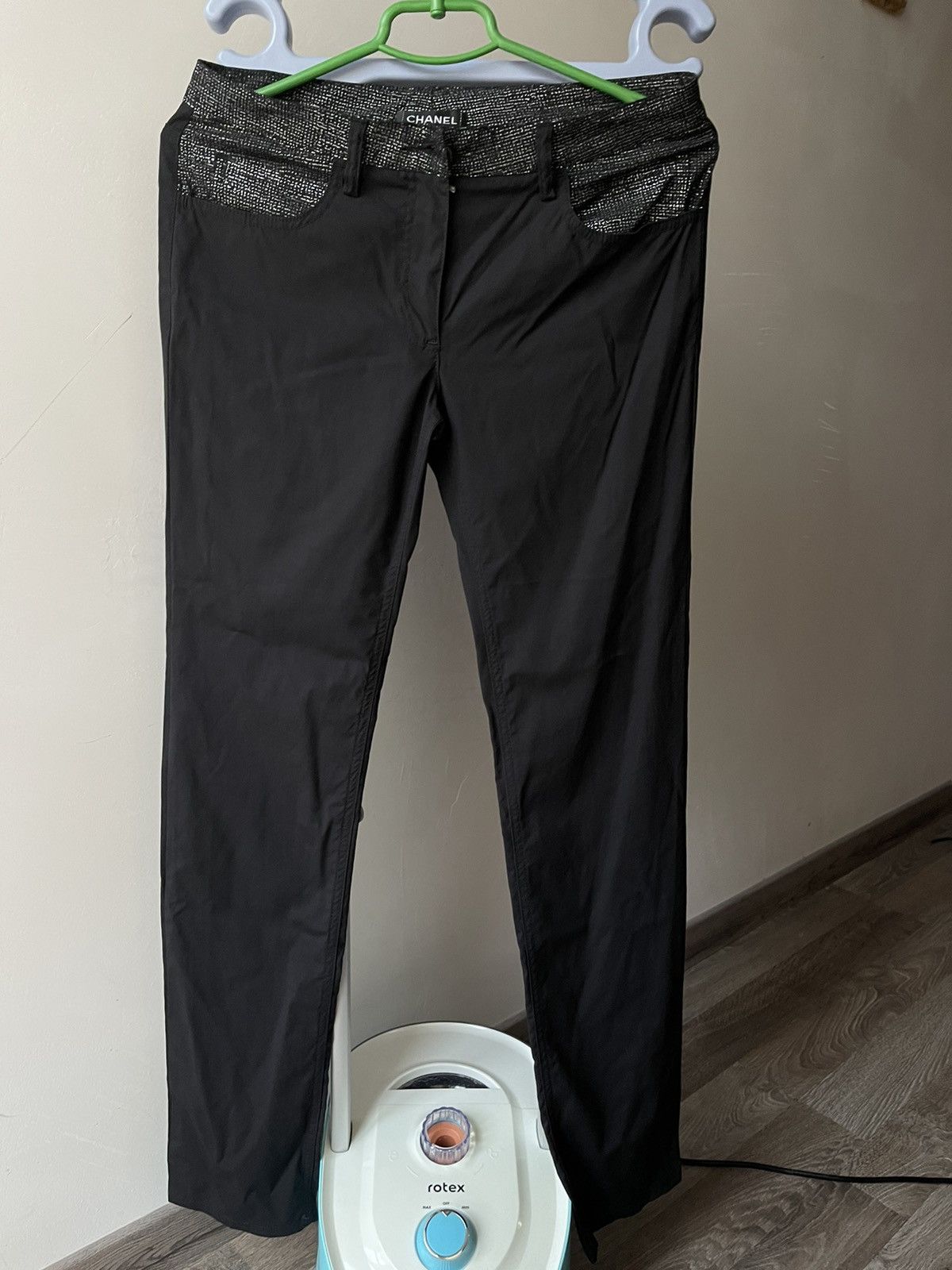 Chanel Chanel 31 Rue Cambon Logo Wool Pants w/ Lion Head Button Size 26" / US 2 / IT 38 - 13 Thumbnail