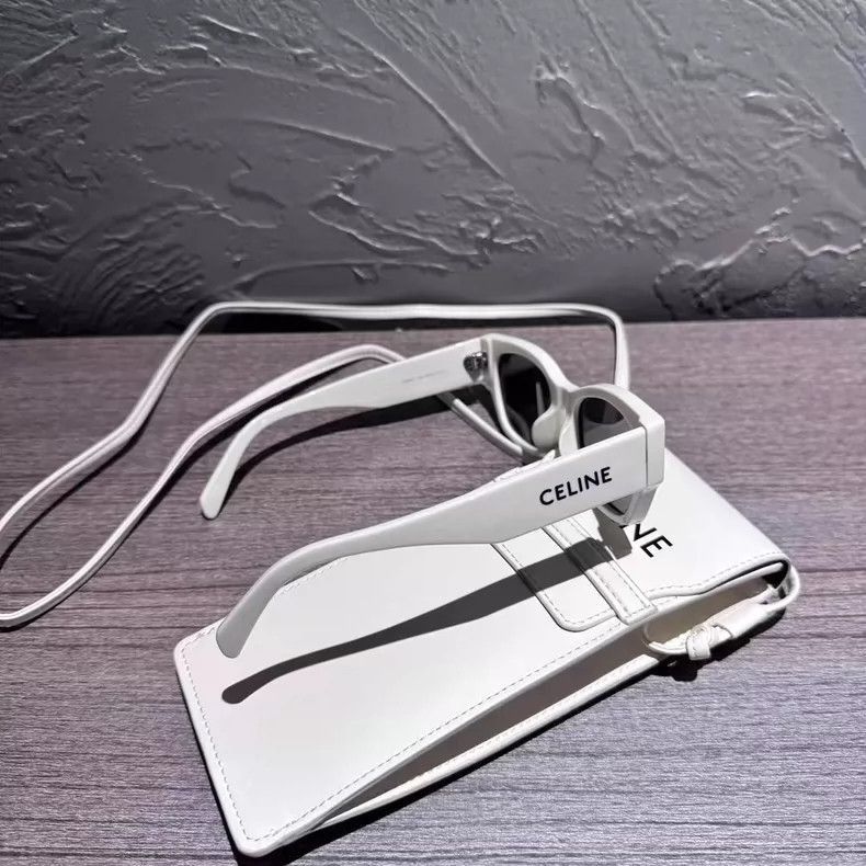 Celine Celine Logo Sunglasses with White Edges Size ONE SIZE - 2 Thumbnail