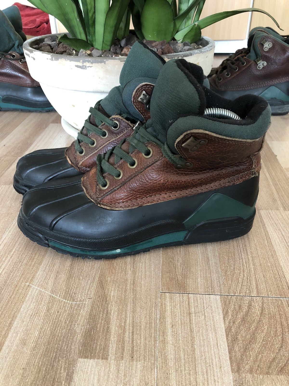 Eddie Bauer Eddie Bauer Womens Size 9M Brown Leather Rain Duck Boots Size US 9 / EU 42 - 1 Thumbnail