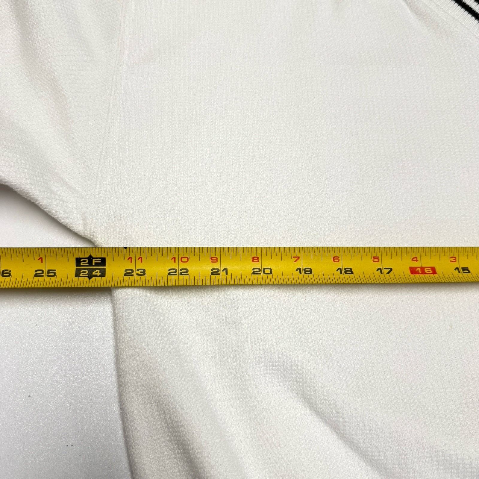 Vintage Vintage Pebble Beach Sweatshirt Mens Large 23.5x26 White Size US L / EU 52-54 / 3 - 13 Thumbnail