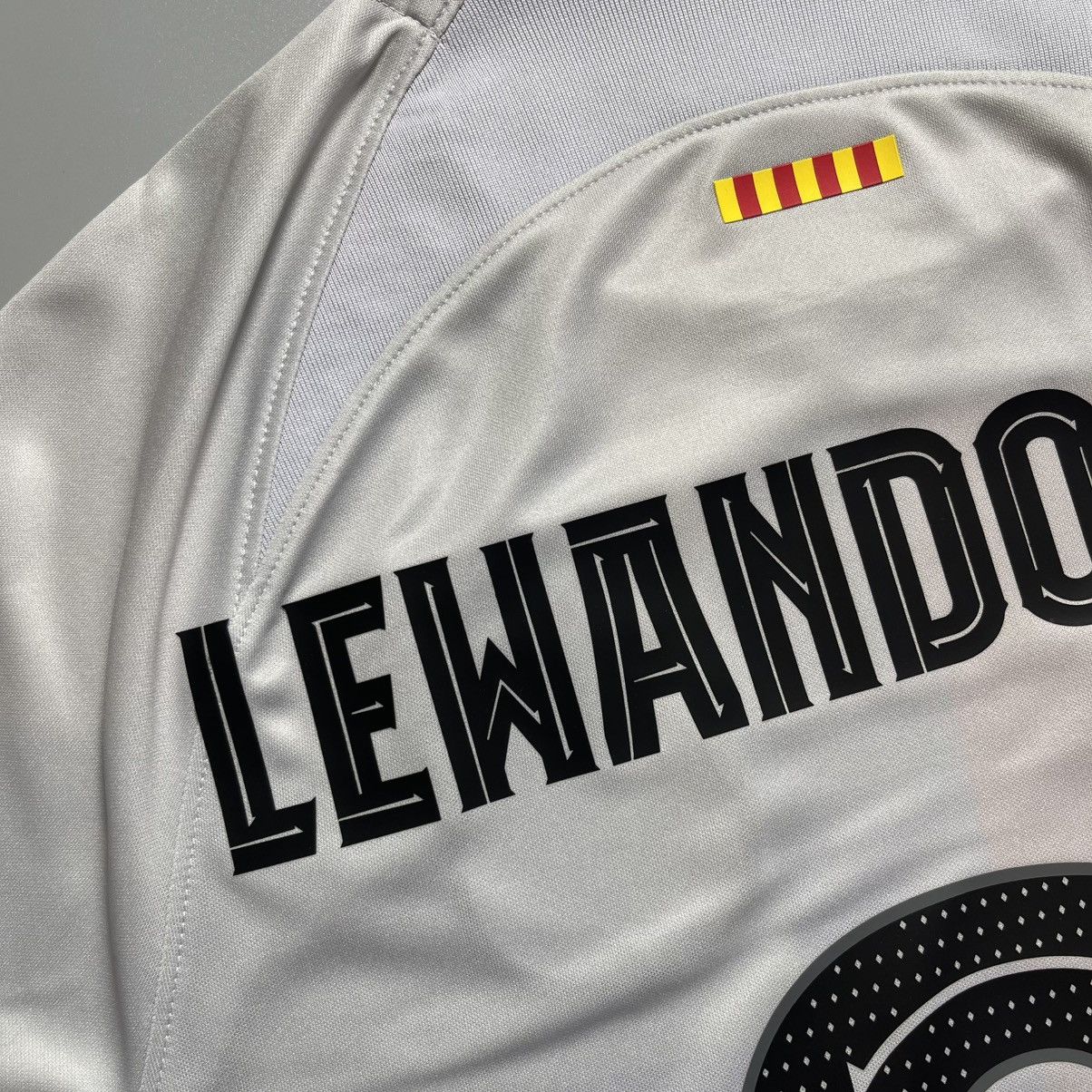 Nike × Vintage BARCELONA NIKE 2022/2023 SOCCER THIRD JERSEY #9 LEWANDOWSKI Size US S / EU 44-46 / 1 - 16 Thumbnail