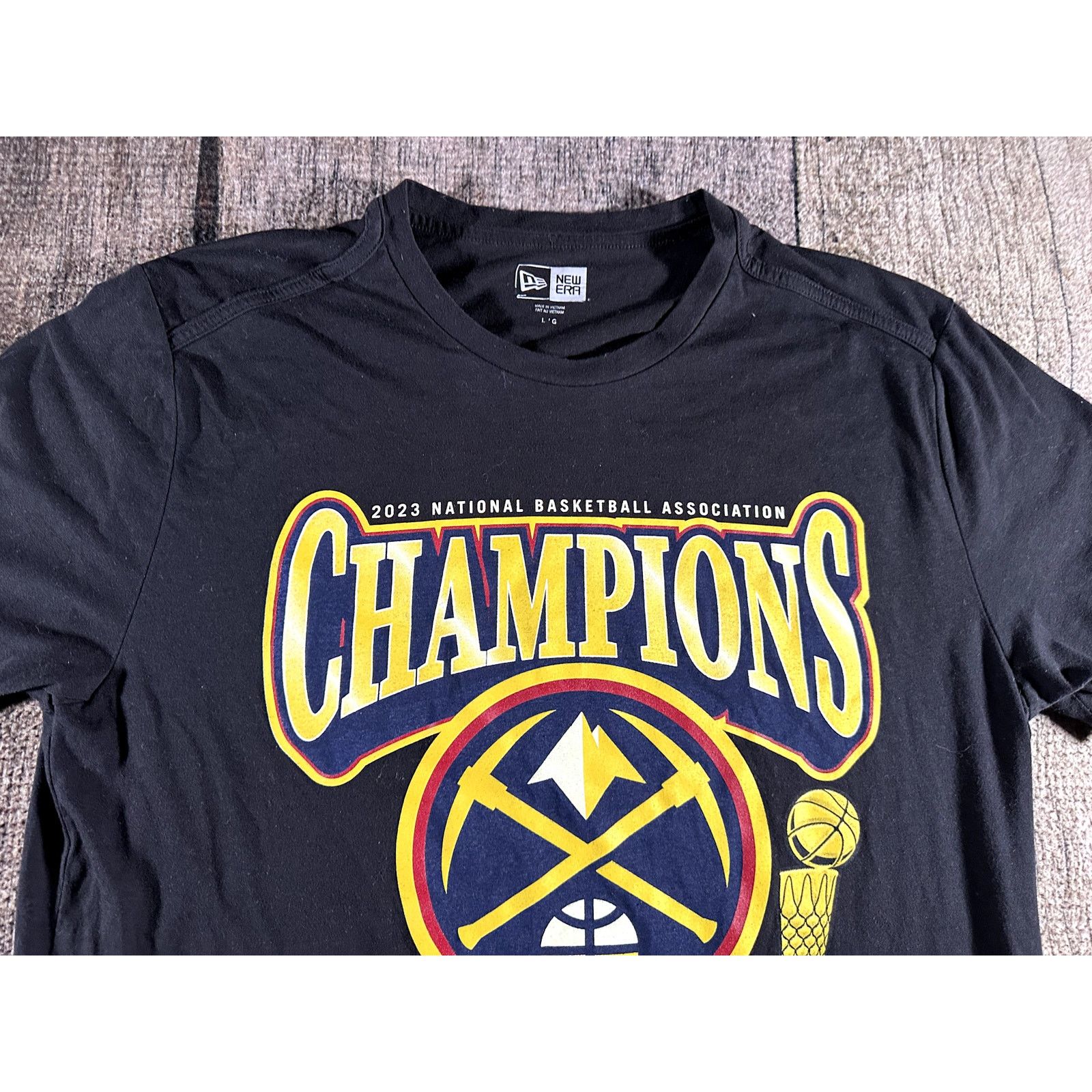 New Era New Era Denver Nuggets 2023 NBA Championship Black Shirt Lrg Size US L / EU 52-54 / 3 - 2 Thumbnail