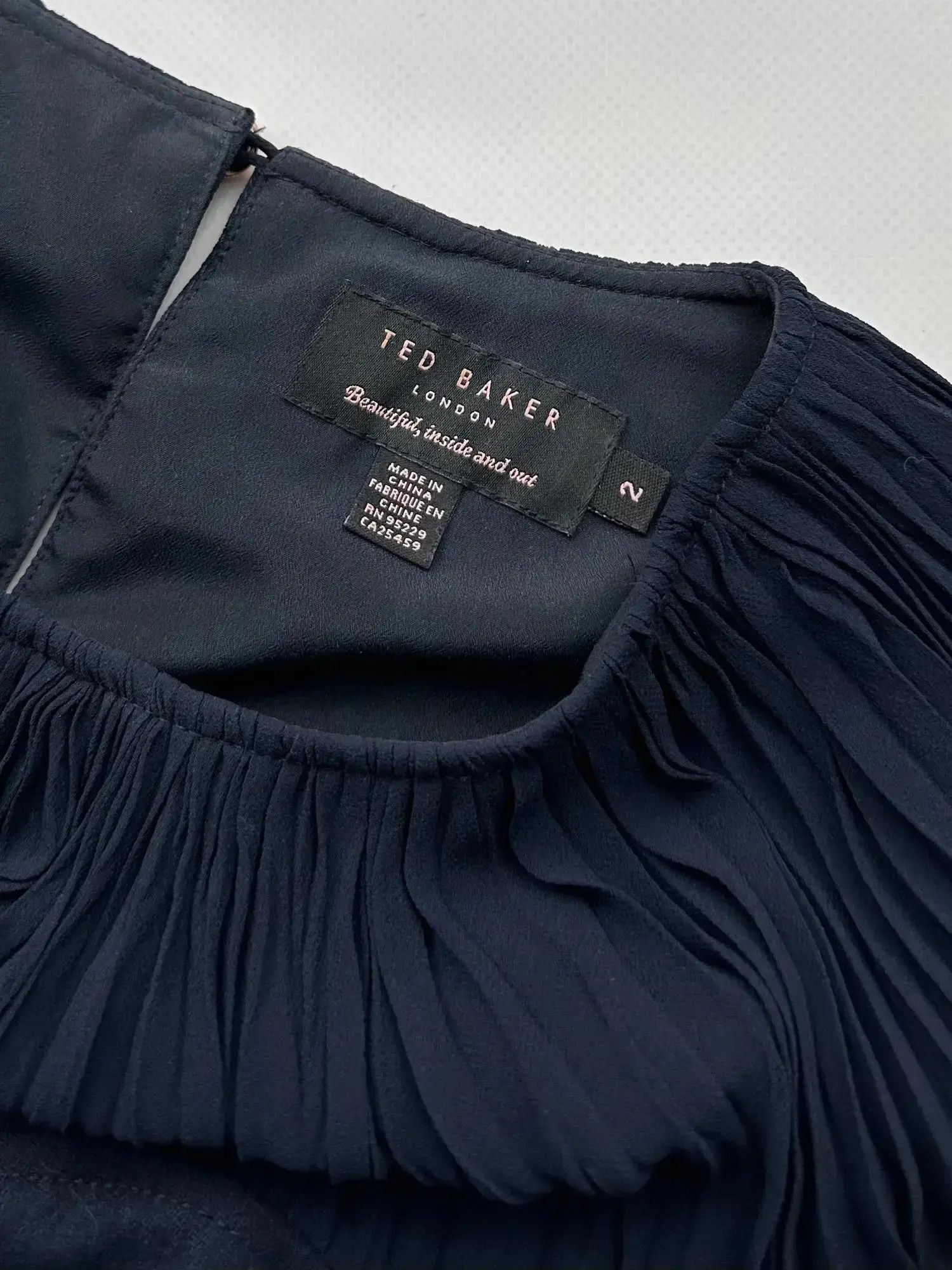 Ted Baker Ted Baker Dress (537) Size XS / US 0-2 / IT 36-38 - 4 Thumbnail